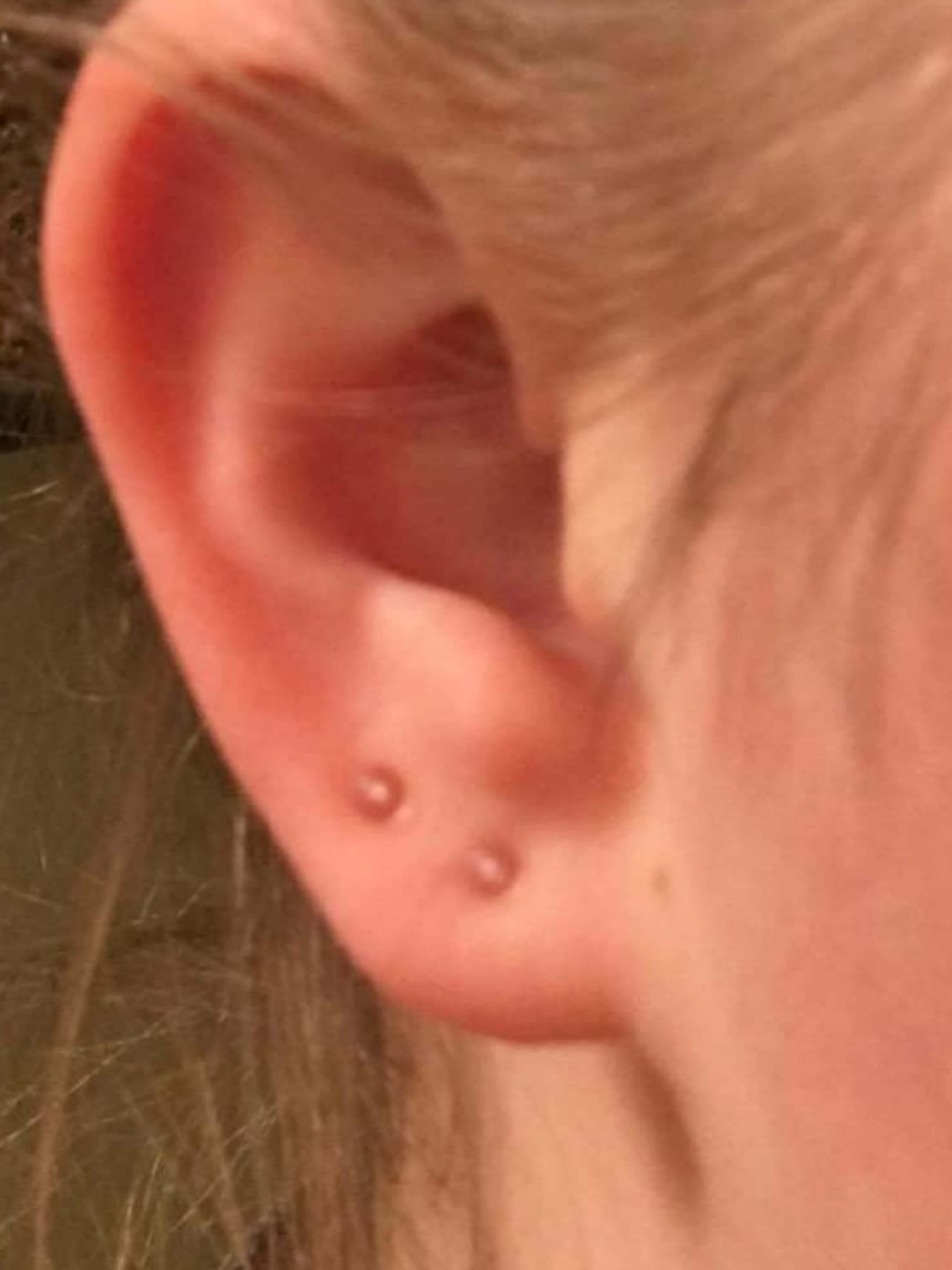 Clear Nose Rings & Studs - Plastic Nose Piercing Retainers - 16g, 20g - Clear Cartilage Earrings & Lip Piercing Retainer