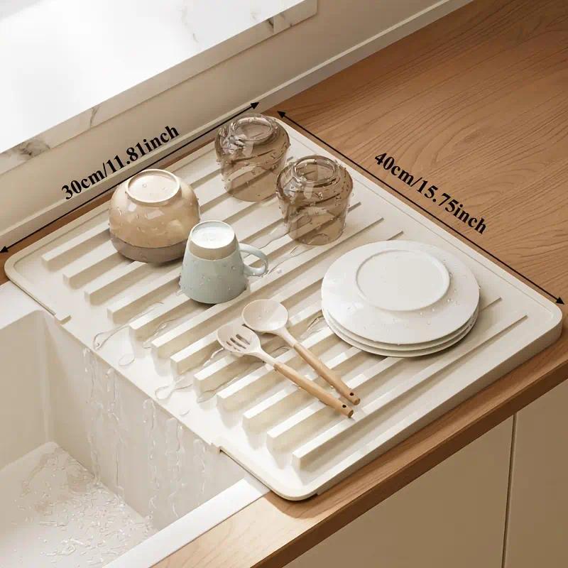 Thickened silicone kitchen draining mat, non-slip, heat-resistant, waterproof sink countertop draining mat, with drainage grooves, easy-to-clean and roll-up dish drying mat, protects dishes, plates, and countertops