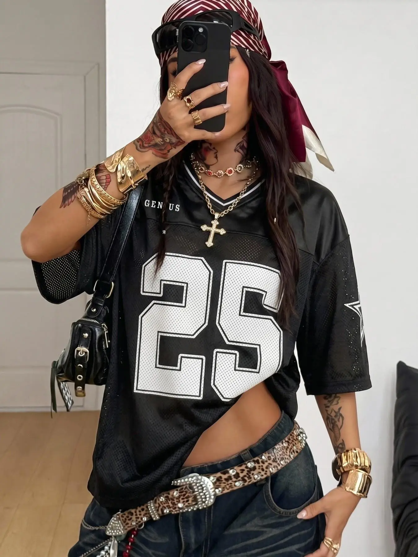 Y2K Streetwear Breathable Mesh 25 Number Print Oversized American Football Jersey T-Shirt, Vintage 90s Aesthetic V-Neck Sporty Casual Loose Fit Top, Women's Summer Graphic Tee for Streetwear OOTD, Fashion, Summer Outfit