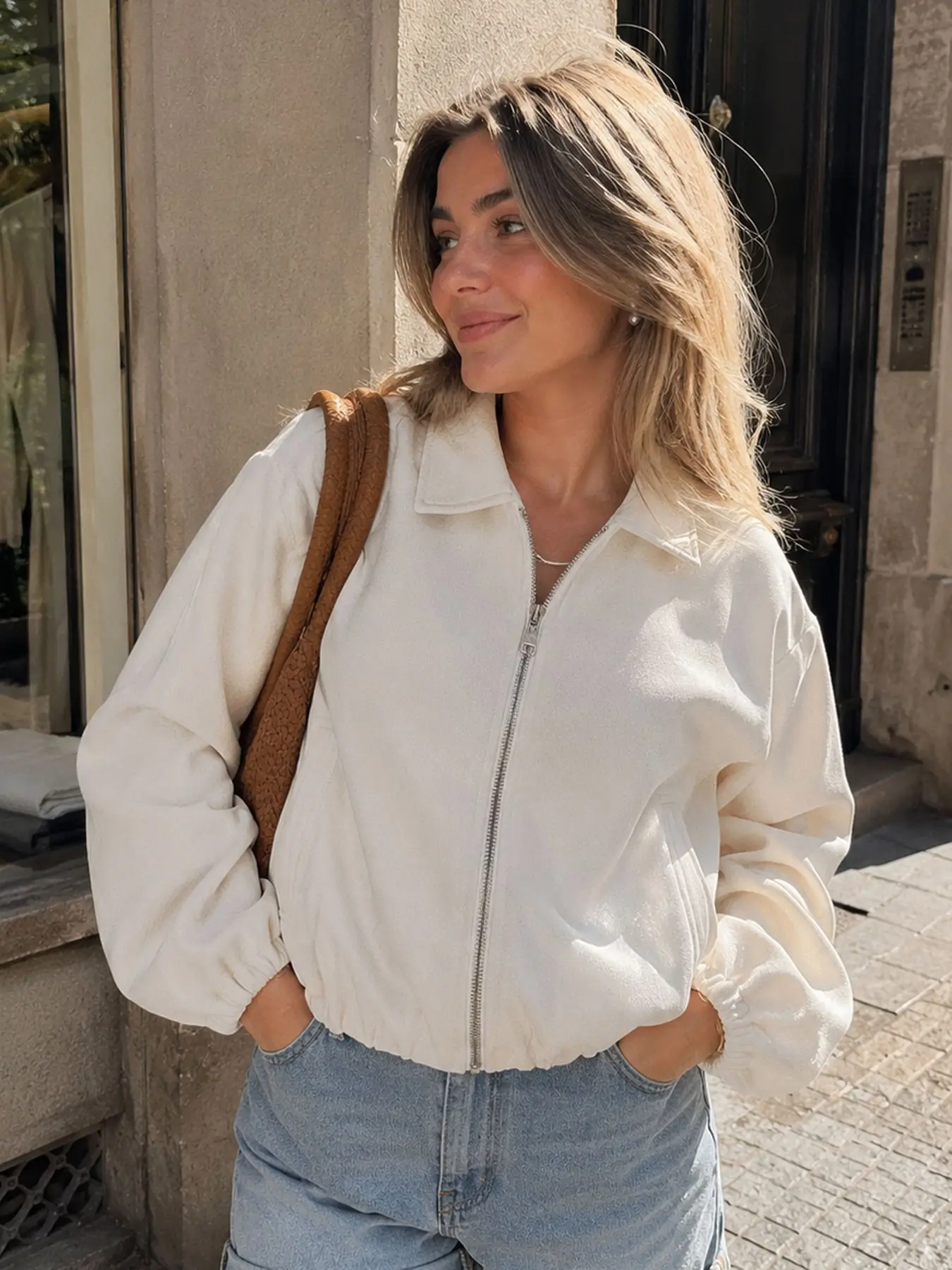 Women's Bomber Jacket Long Sleeved Top White Black Sports Shirt With Zipper Oversized Sleeve Streetwear Women's Jacket New 2026 Fashionable Pilot Jacket Women