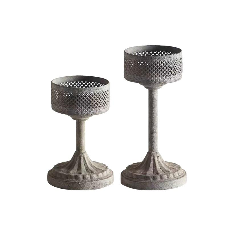 Vintage Distressed Candle Holder, American Industrial-Style Romantic Dinner Decor, Creative Decoration Item, Perfect for Candlelight Dinners