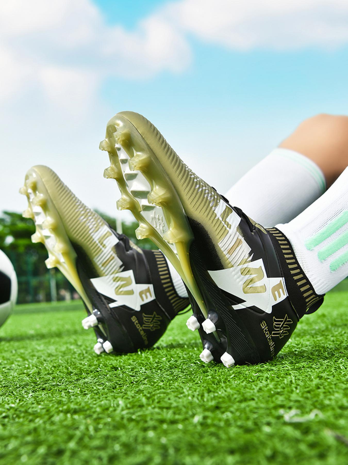 Blue Patchwork Parent-Child Soccer Shoes, Sporty Design, Flyknit + Tpu Material, Strong Grip, Lightweight Feel, Ideal for Training & Competition