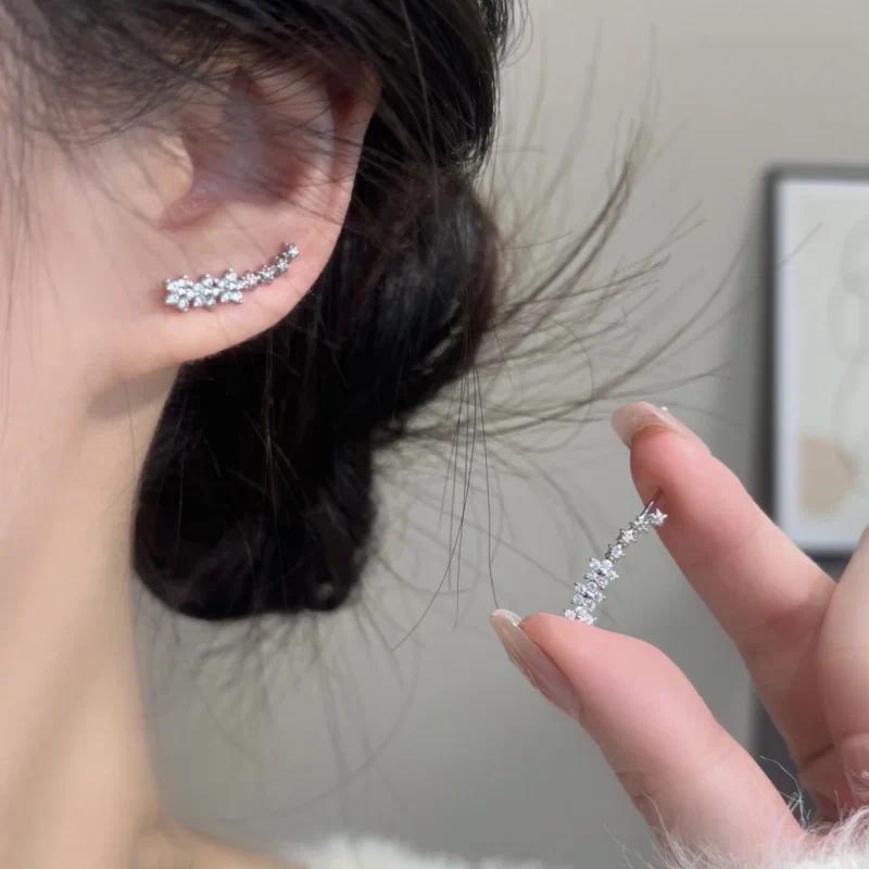 Korean Shiny Zircon Star Flower Climbing Earrings for Women Exquisite Sliver Color Crystal Statement Earrings Jewelry Gifts