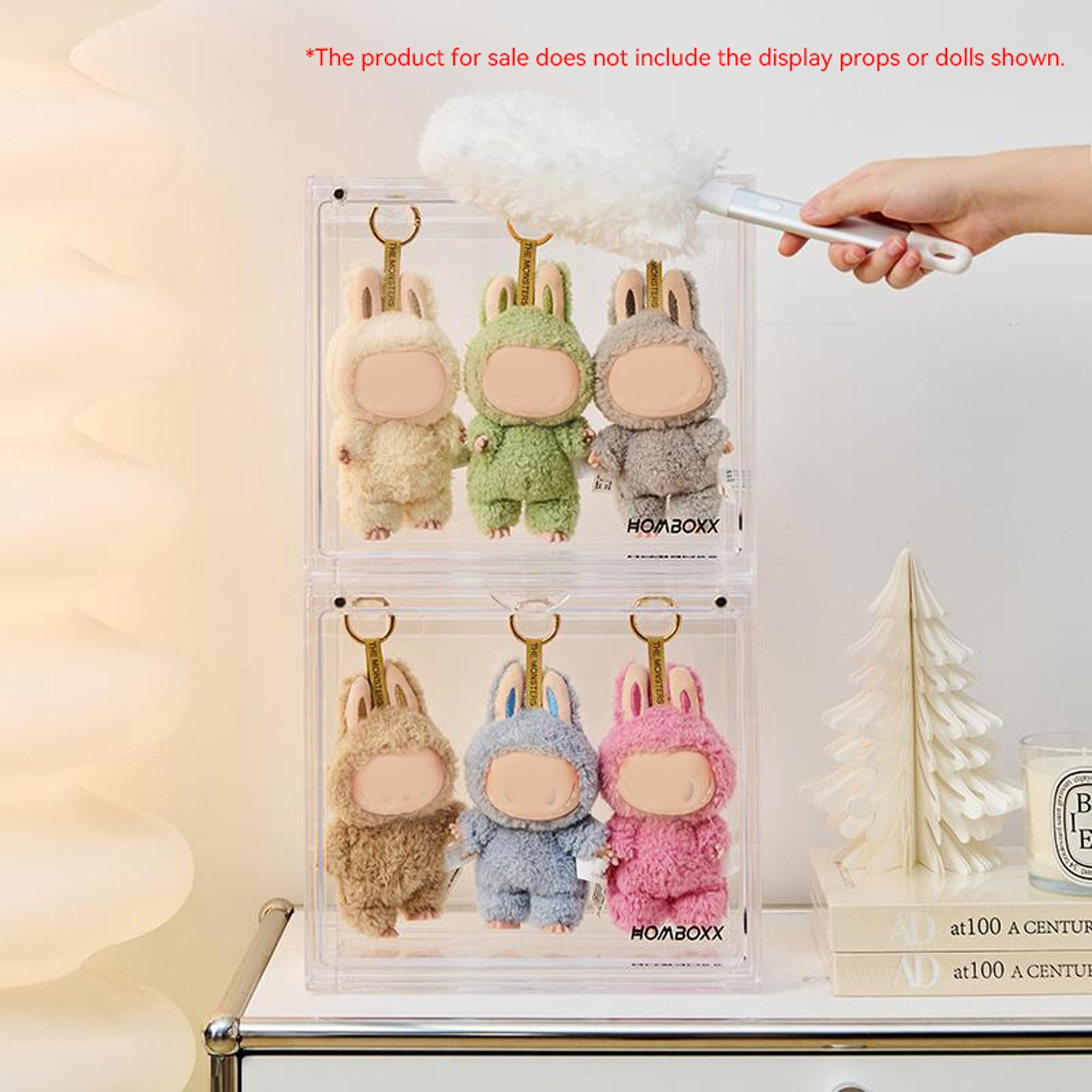Plush Hanging Display Storage Box Set with 4 Transparent Hooks, Dustproof Moisture-Proof, Stackable, Space Saving Organizer, Dustproof Organizer Boxes, Suitable for Pop Mart Collectibles, Keychain Display, Durable Storage
