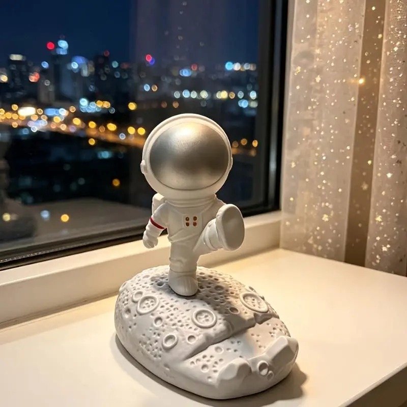 Astronaut Phone Stand, Plastic Spaceman Figurine, Creative Gift, Desktop Decoration Craft, Astronaut Ornament