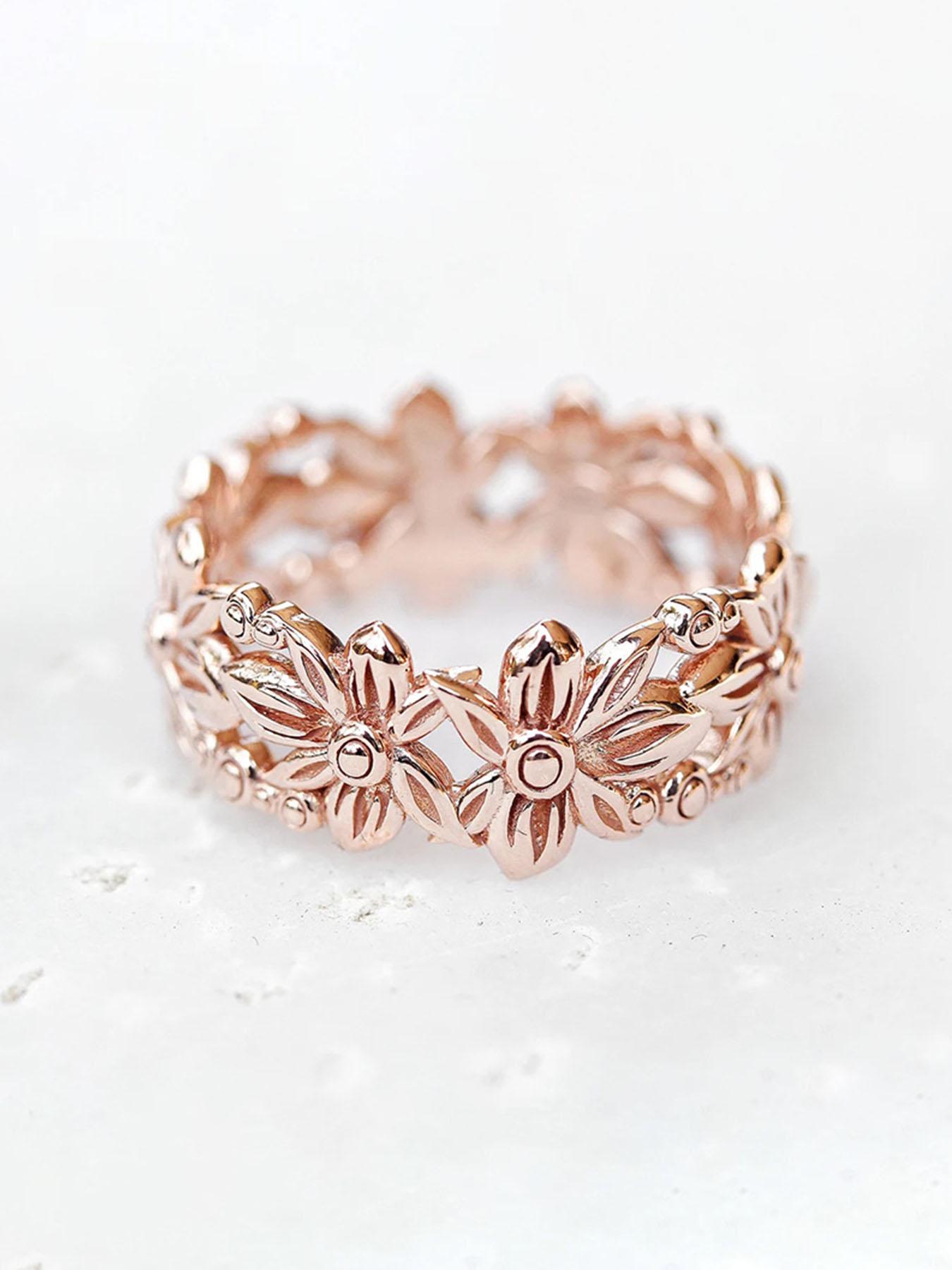 Elegant Sunflower Ring for Women, Hollow Design Daisy Flower Jewelry, Perfect Gift for Daily Wear, Stylish Floral Accessory