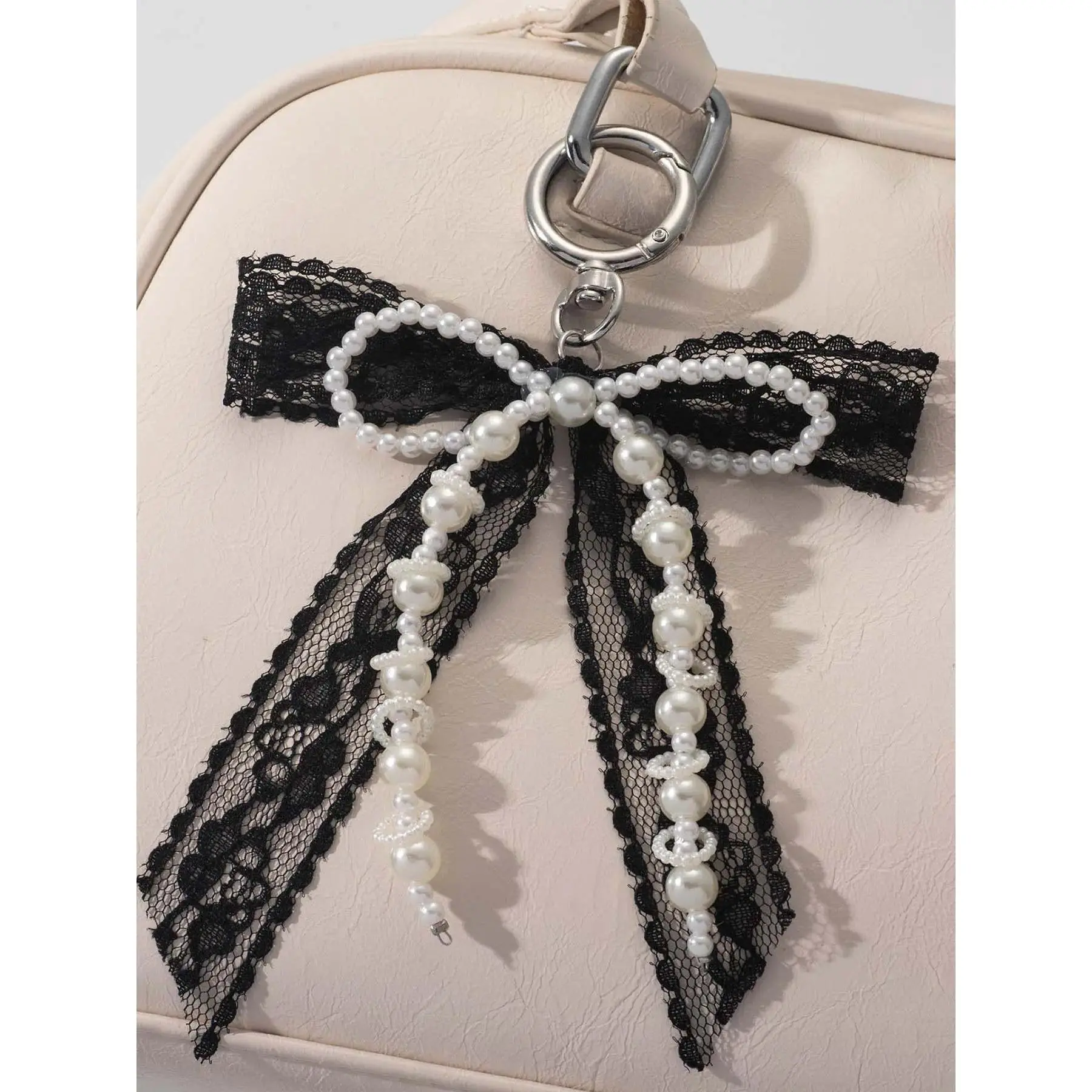 Elegant Pearl Bow Bag Charm - Trendy Pearl & Beads Purse Accessory with Cute Beaded Tassel, Durable Handbag Decor for Women, Backpack & Crossbody Bag Use, Birthday Gift for Fashion Lovers