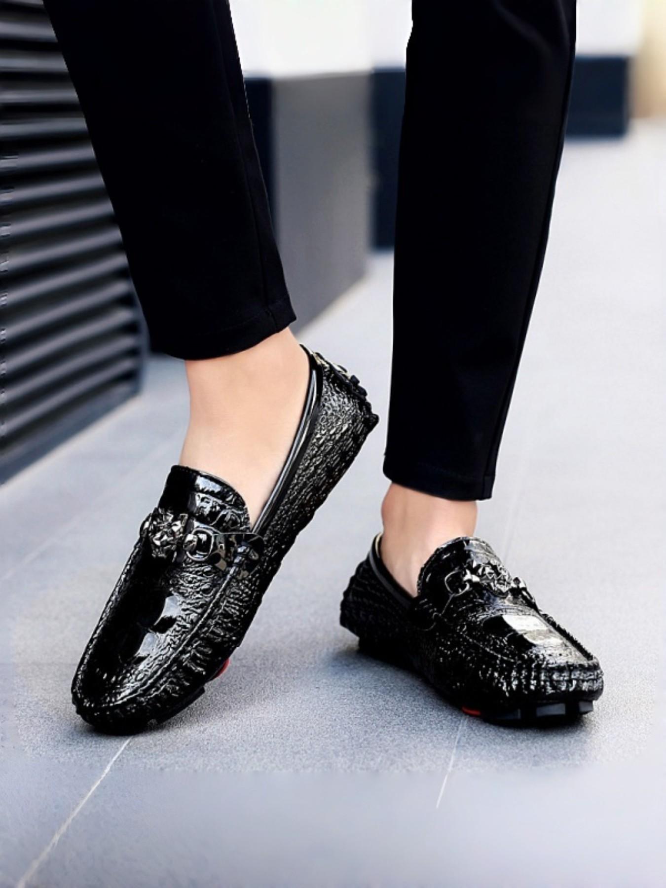 Men's Glossy Crocodile Texture Bean Shoes, Commuter & Fashionable Wear, Leather-Like Finish, Unique Metal Buckle Design