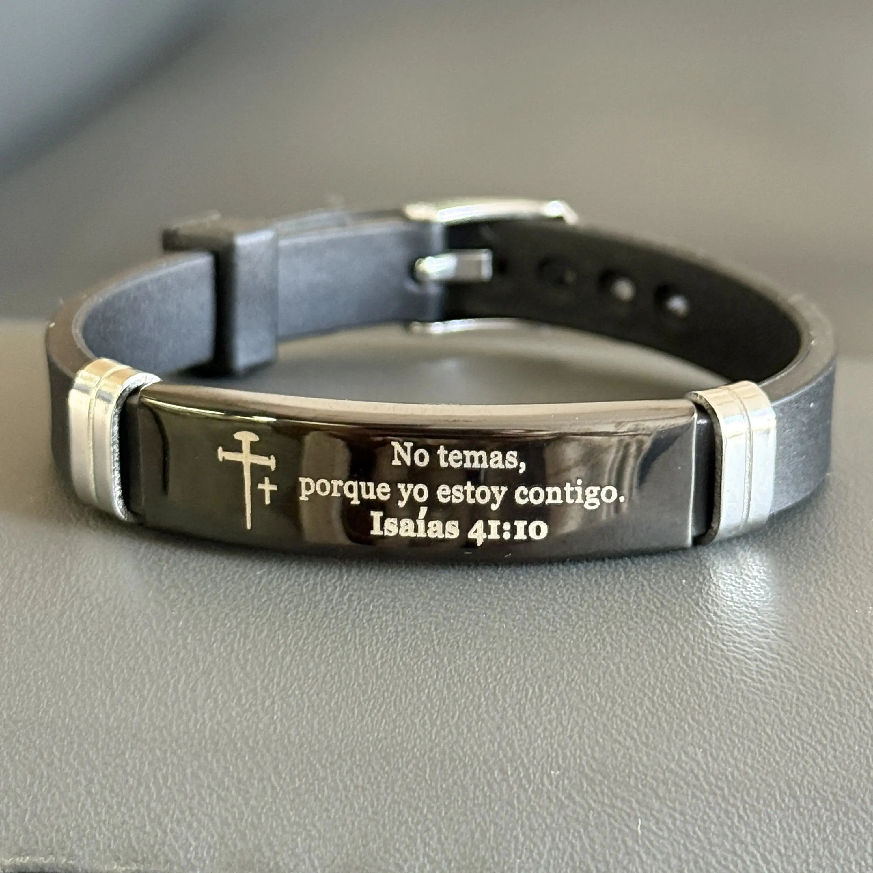 Adjustable Cross Motif Bible Quotes Silicone Wristband with Letter Engraving - Faith Christian Stainless Steel ID Bracelet, Everyday Wear Religious Gifts for Men & Women