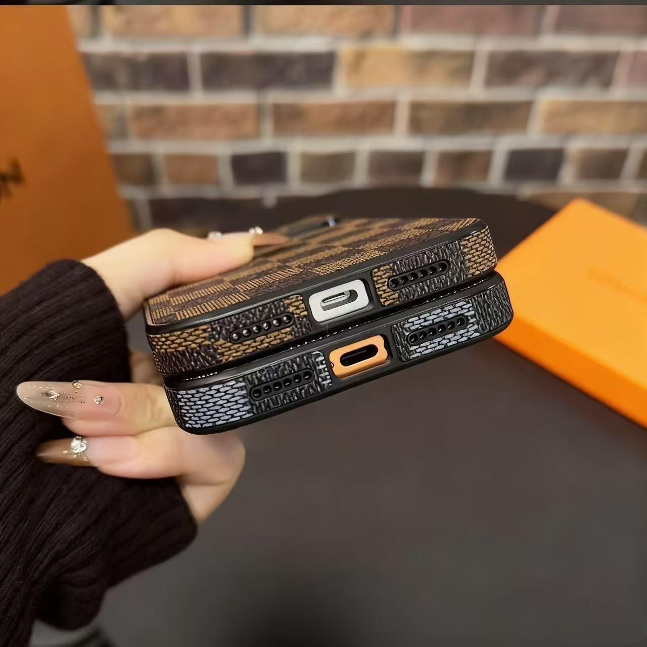 Luxury checkerboard phone case suitable for iPhone 17 Pro Max 16 15 14 13 Pro Max faux leather lens protection, streamlined design, precision molding, durable materials, technology enthusiasts, smartphone users