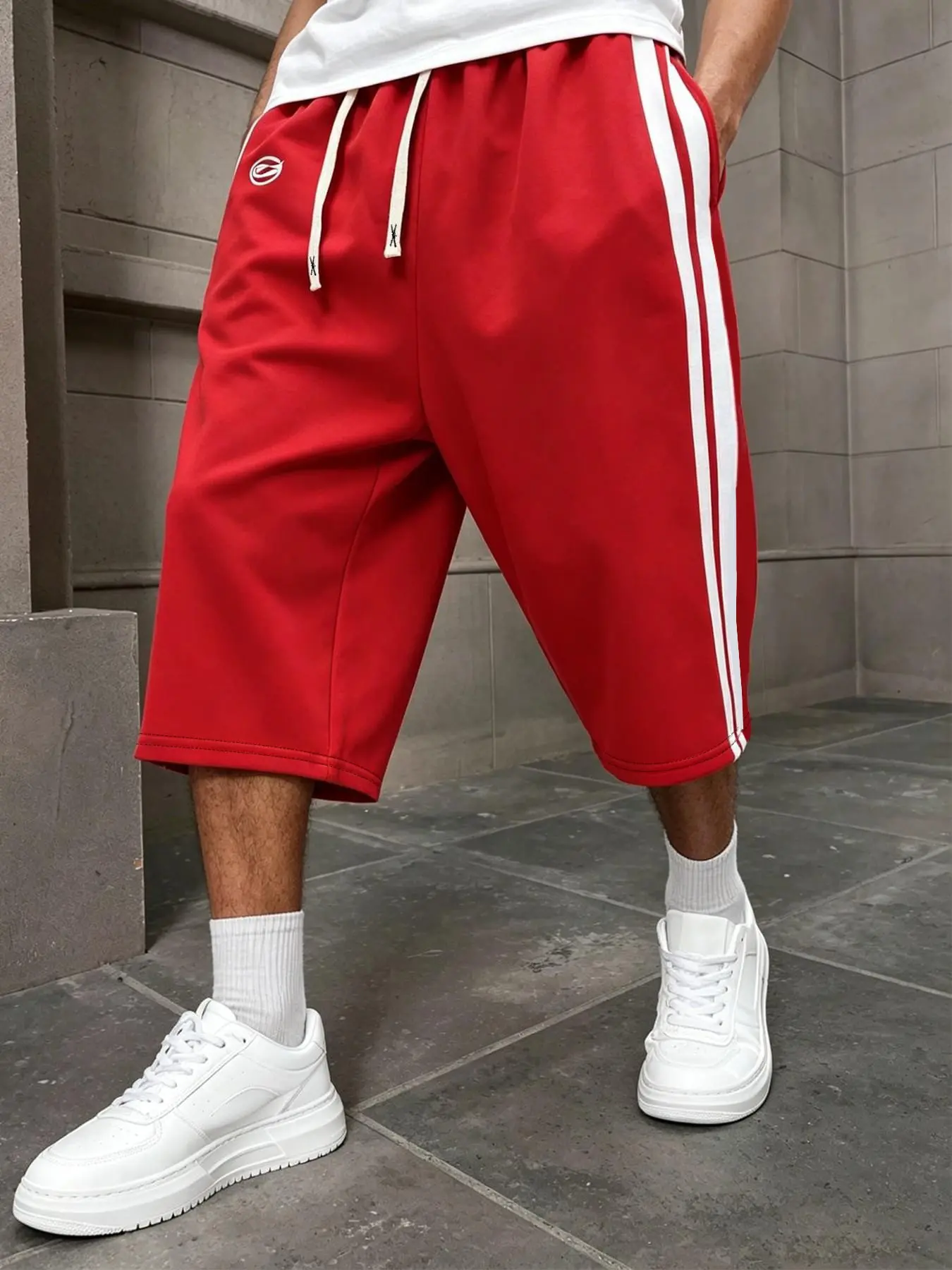 Men's Three-Stripe Capri Sport Pants, Loose Fit Drawstring Waist, Casual Streetwear, Ideal for Daily Fitness, Ease of Movement, All Seasons
