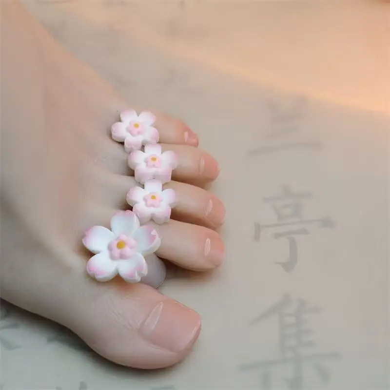 Cute 3D Cherry Blossom Toe Separator, Soft Flexible Silicone Toe Spacers, Reusable DIY Nail Art Accessories, Foot Care for Women, Nail Art Tools