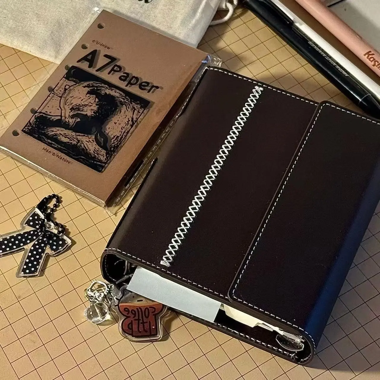 Korean Style Vintage A7 Compact Size Deep Three-Fold Dual Ring Notebook, Detachable Student Journal, High-End Japanese Design Planner