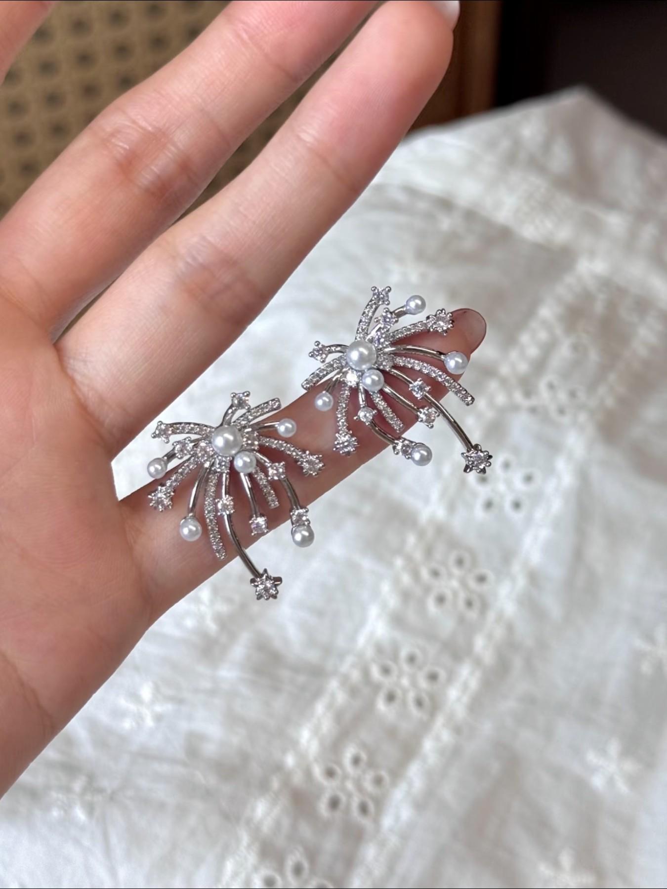 Silver Color Firework Pearl Earrings, Luxury Rhinestone Design, Dangle Style, Titanium Steel, Fashionable Women's Jewelry