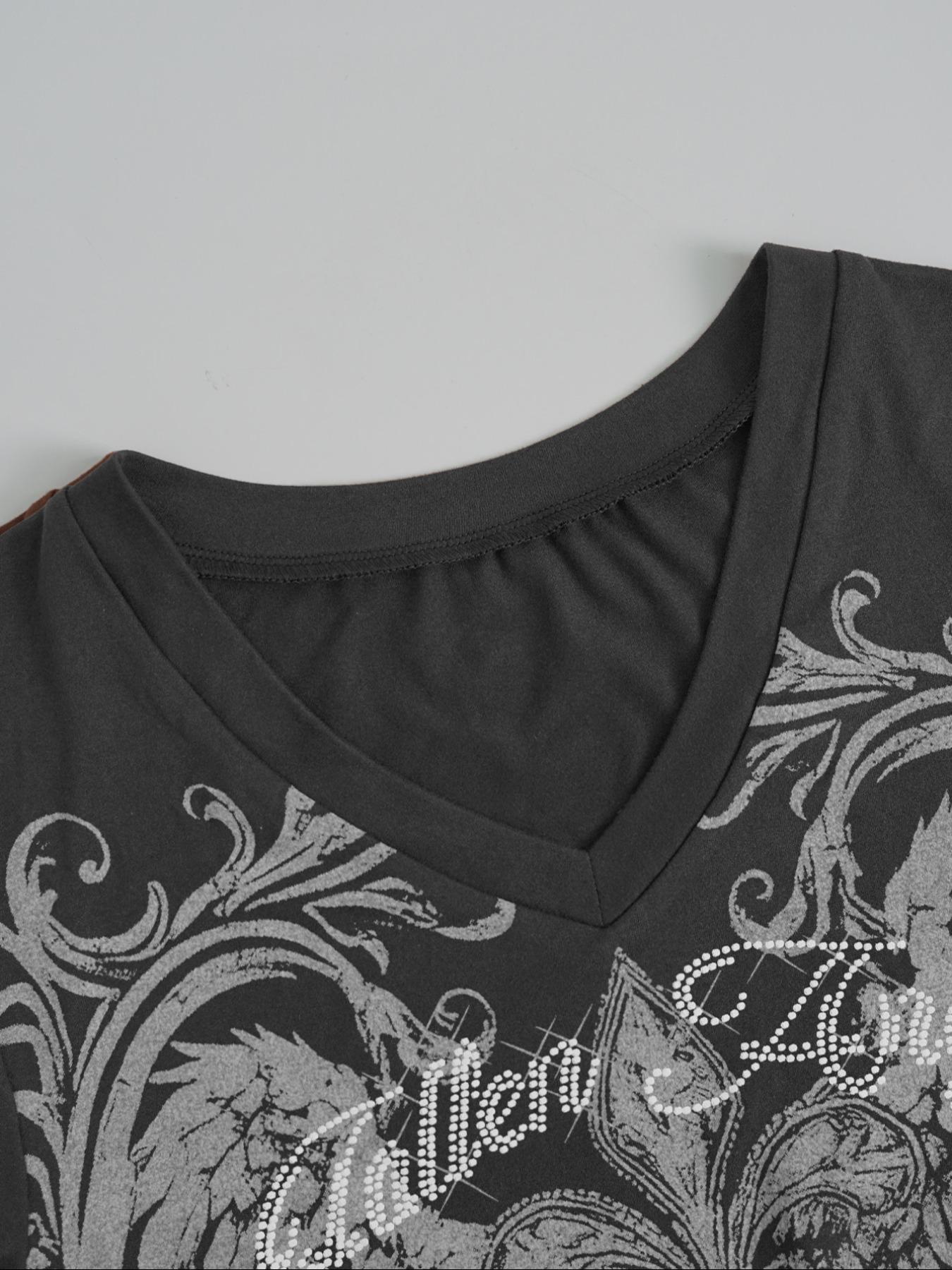 Women's V Neck Short Sleeve T-Shirt, Fashionable Fitted Design Print, Perfect for All Seasons, Ideal for Casual Wear & Daily