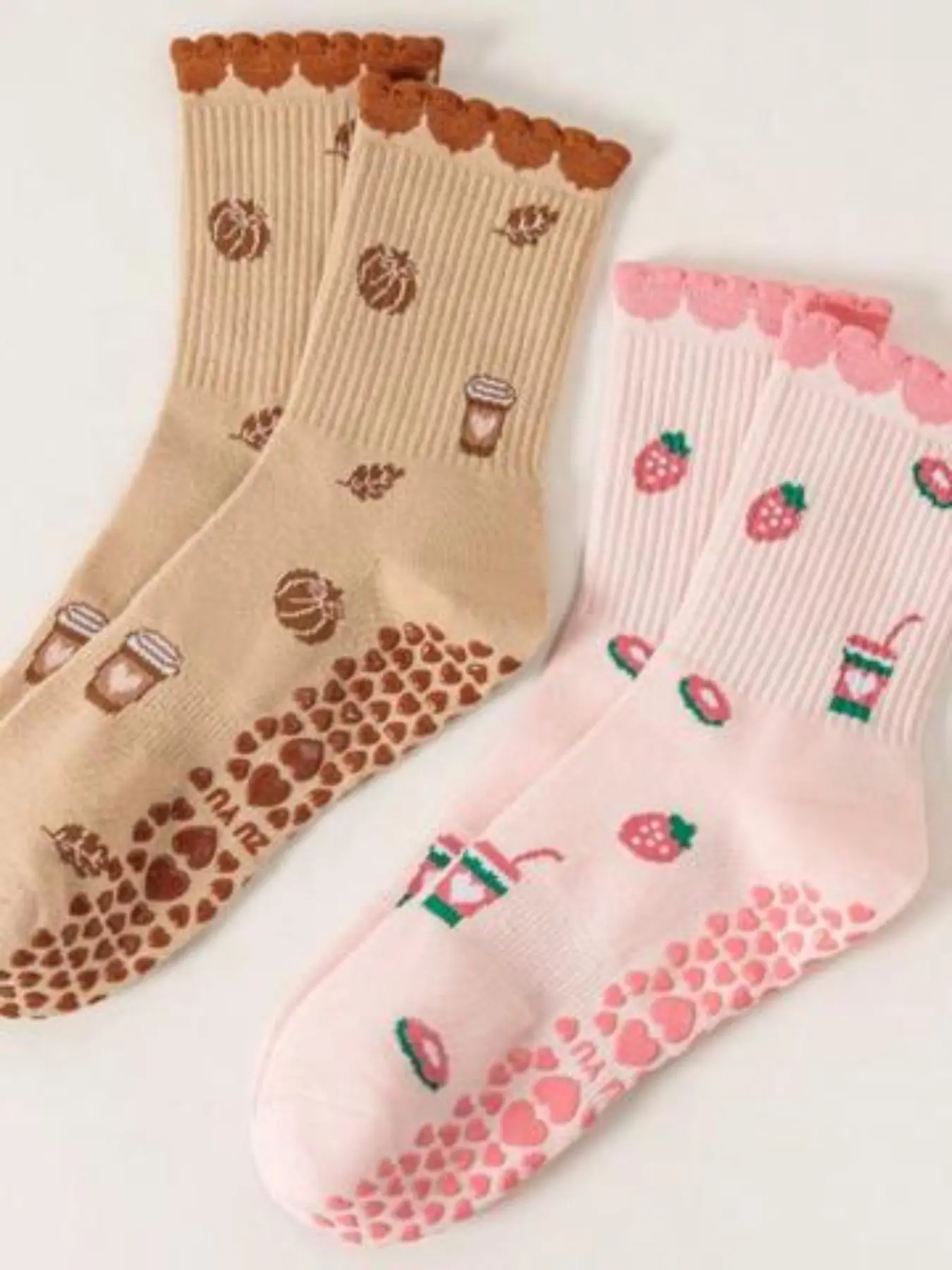 Women's Yoga Socks, Non-Slip Pilates Socks, Cute Strawberry Cake Pattern, Soft Breathable Mid-Calf Sports Socks, Casual All-Season Wear
