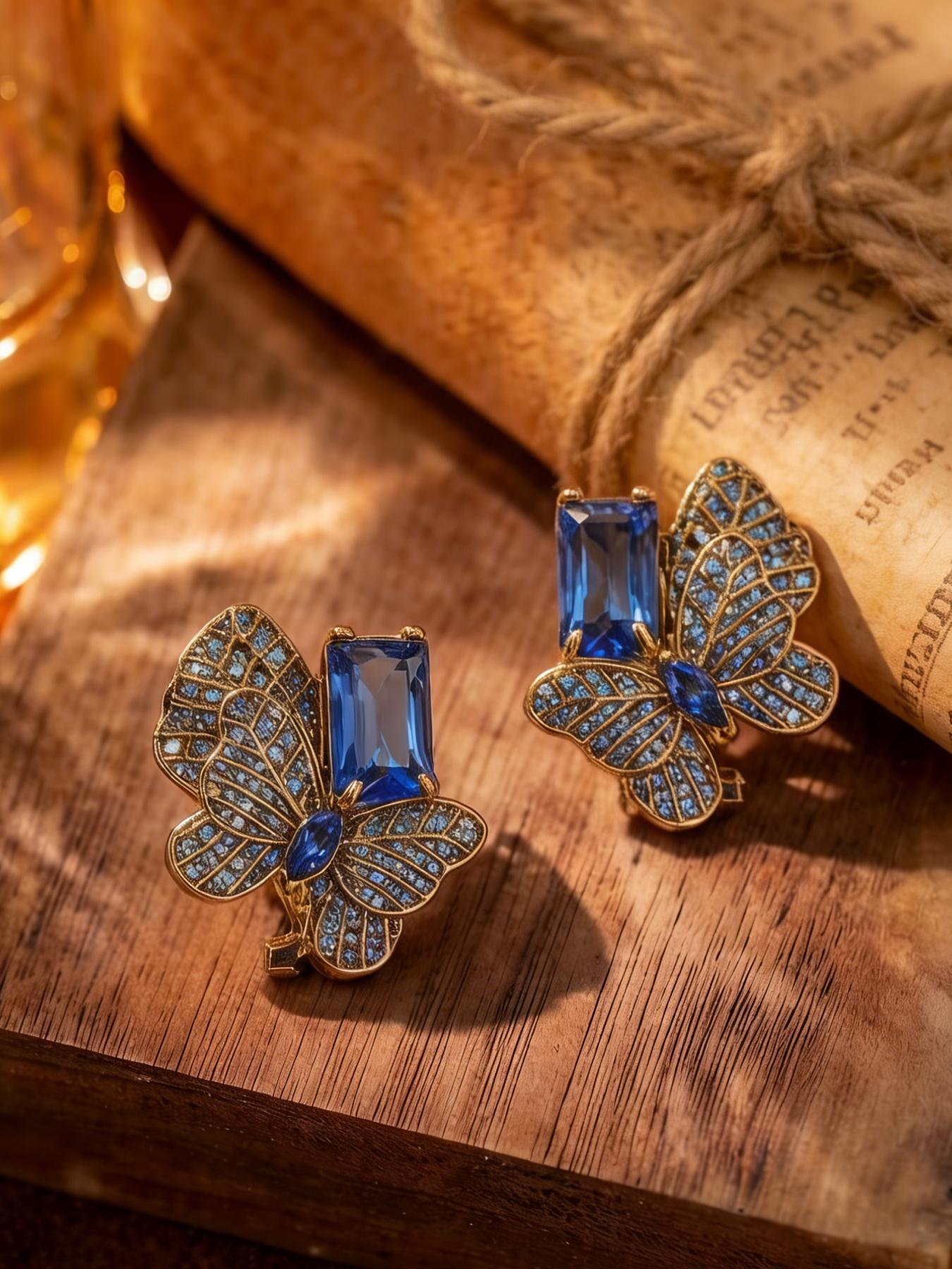 1 pair of retro and elegant blue diamond studded earrings, suitable for daily commuting, vacation and dating, and also a surprising and exquisite small gift.