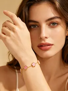 Women's Durable & Stylish Floral Stainless Steel Bracelet, Waterproof Jewelry Accessory, Fashionable Design for All Occasions