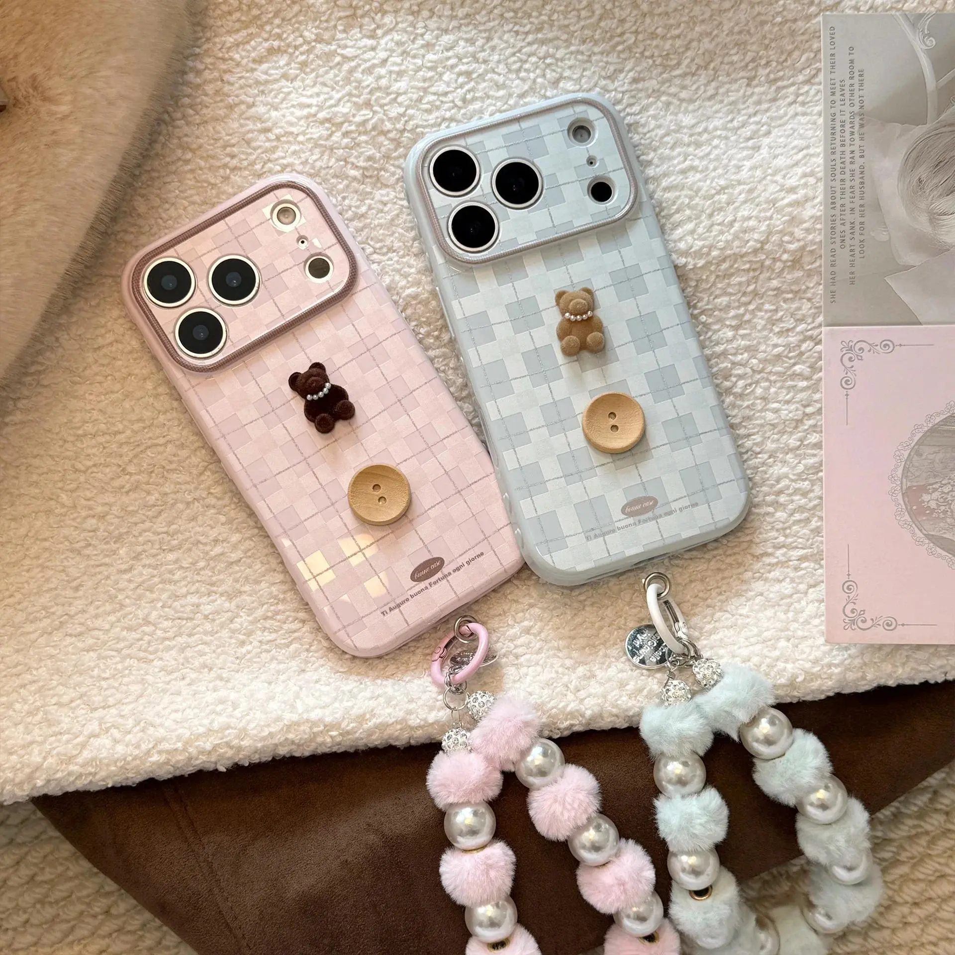 Korean Plaid 3D Cartoon Pearl Bear Button Phone Case With Bracelet For iPhone 17 16 15 14 13 11 12 Pro Max Shockproof Soft Cover