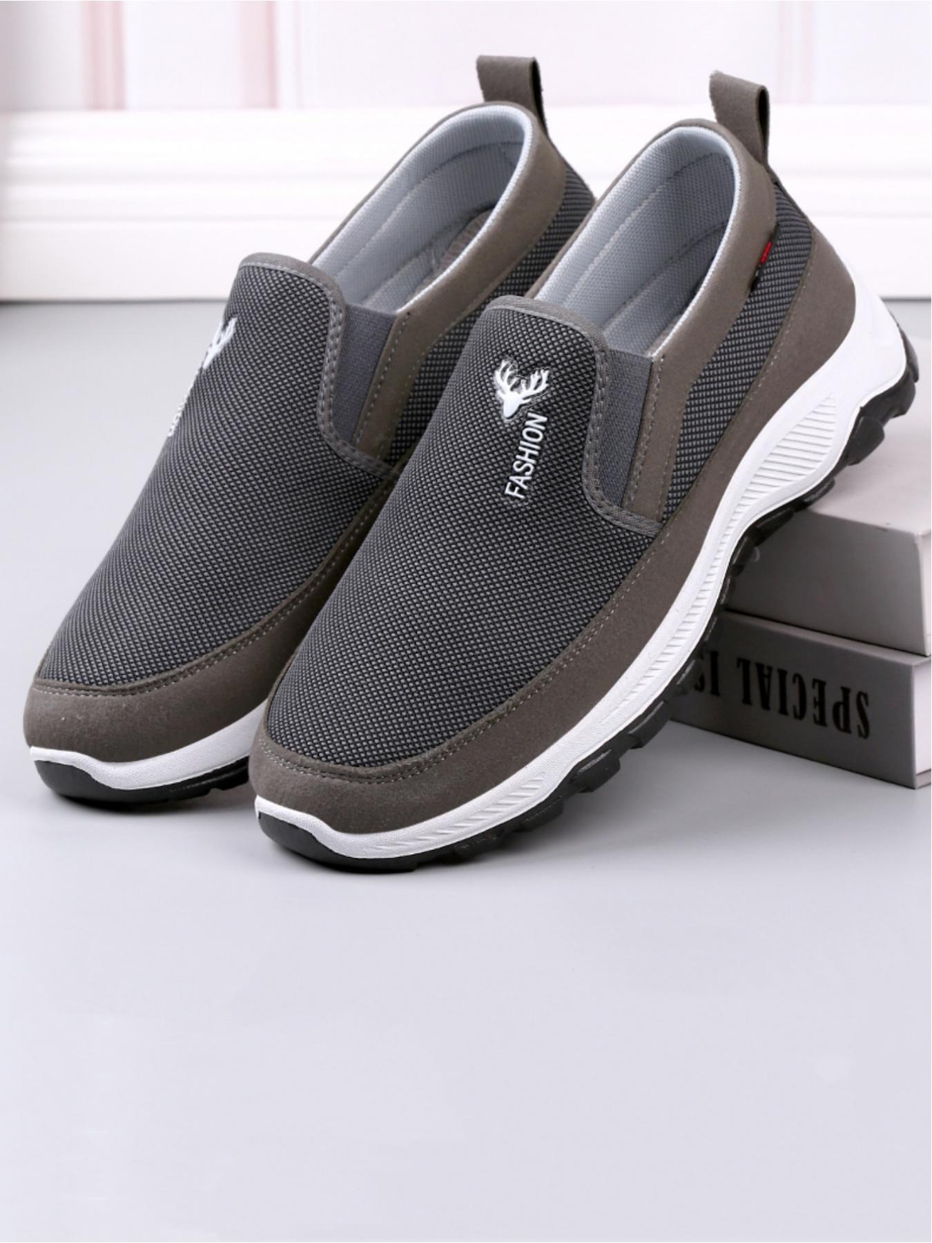 Men's casual sports shoes, breathable mesh material lightweight and comfortable wrapping, deer head logo design simple and stylish, classic and versatile, preferred for daily commuting light sports wear, boyfriend birthday surprise practical gift