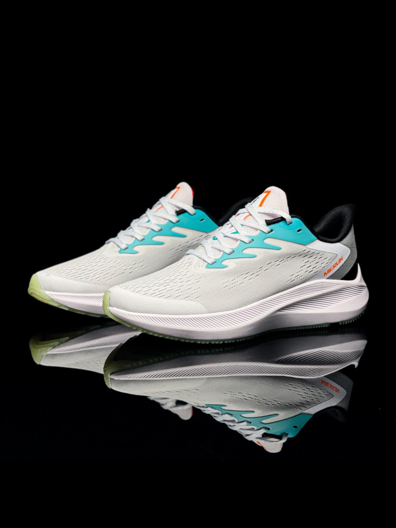 Meng Run W7 Seamless Mesh Running Shoes, Lightweight Design, Sporty Fit, Breathable Knit Upper, Universal Slip-On Sole