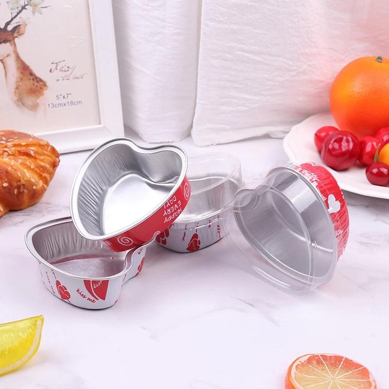50 Pcs 3.4 oz Heart-Shaped Mini Cakes Desserts Molds with Lids and Featuring a Heart Pattern, Baking cups, Muffin Tins, Cake Cups Suitable for Parties, Weddings and Birthdays
