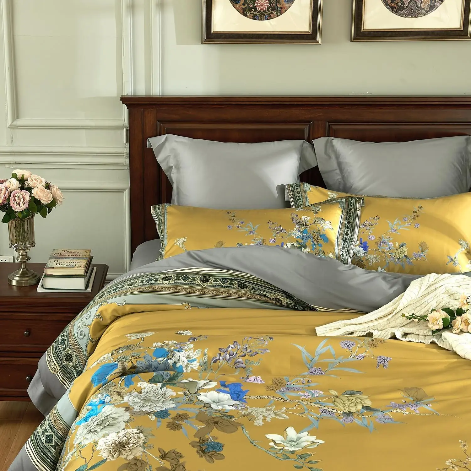 02 - Golden Floral