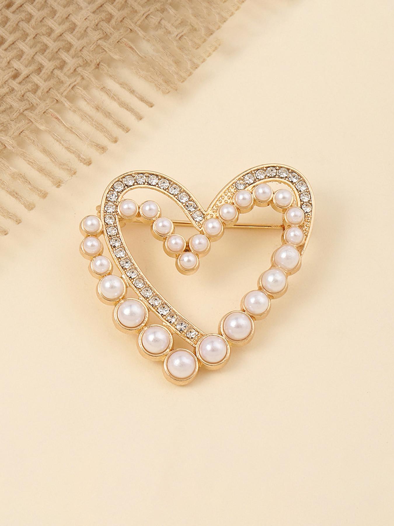 Fashion Simulated Pearl Rhinestone Heart Brooch Pin, Simple Casual Women's Daily Party Versatile Shirt Clip Lapel Flower, Fashion Accessory