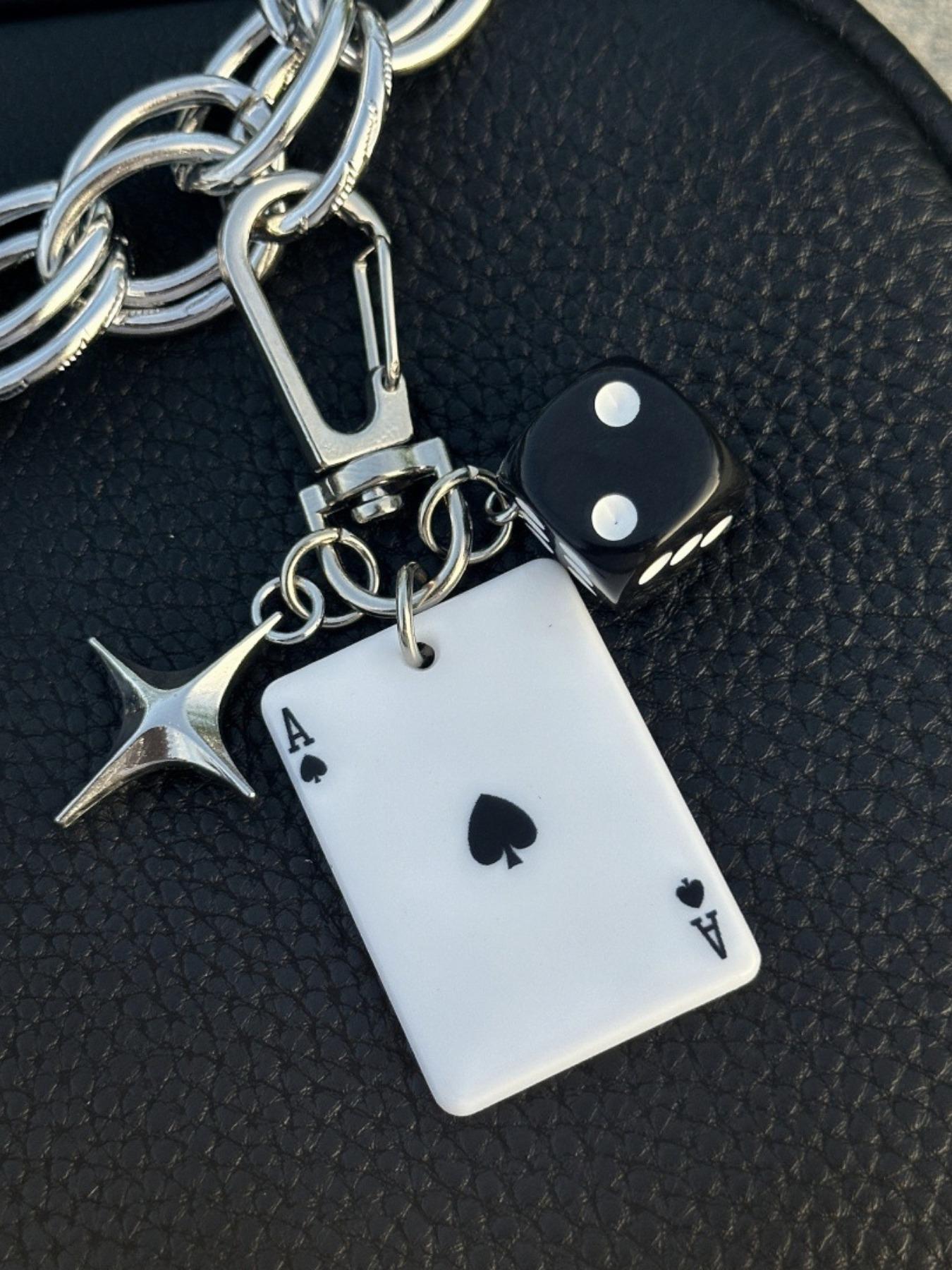 Poker Dice Keychain with Star Pendant, Diamond Club Alloy Design, Cute Gothic Style, Perfect for Bags Cars Phones School Accessories, Stylish Keychain, Bag Charm Keychain