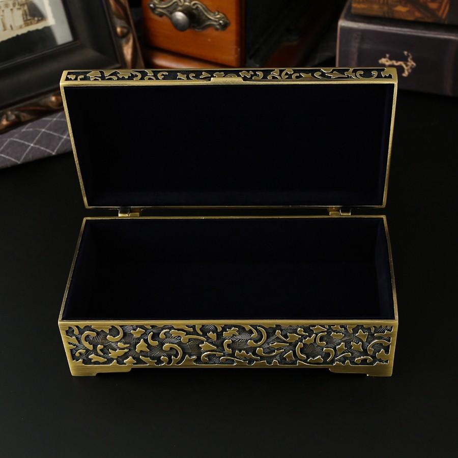 Vintage Engraved Jewelry Box | Luxury Antique Storage for Necklaces, Rings & Earrings | Dustproof Organizer