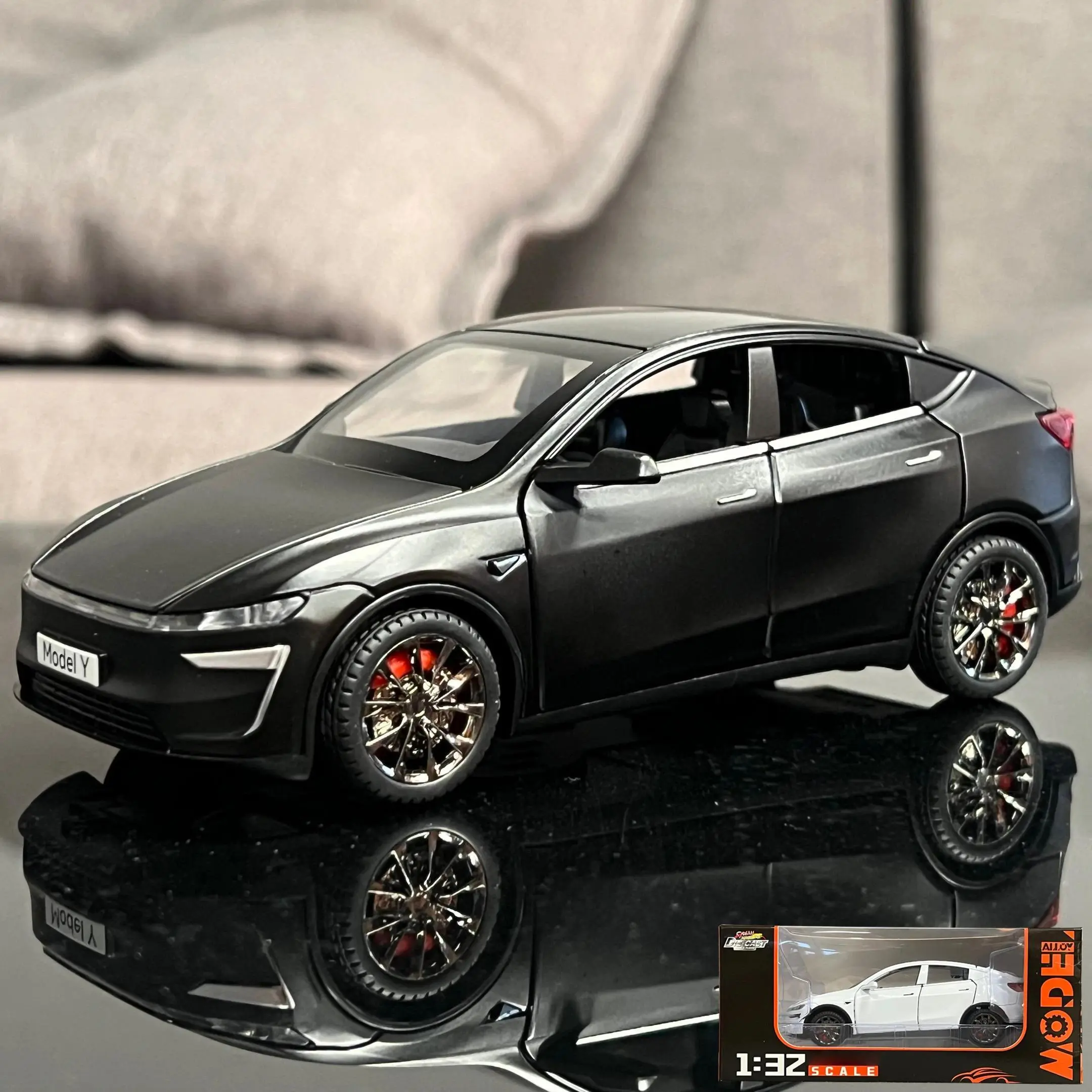 New 1:32 Model Y Electric SUV Alloy Metal Diecast Model Car High Simulation Display Decorations Hobby Children Toy For Kids Boys