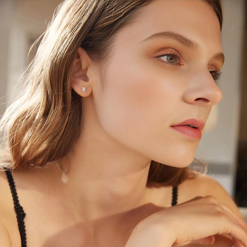 【#E550】Rectangular stud earrings UCCIYO Synthetic Moissanite Earrings For Women 925 Sterling Silver Stud Earring Men Hip Hop Jewelry Couple Gift