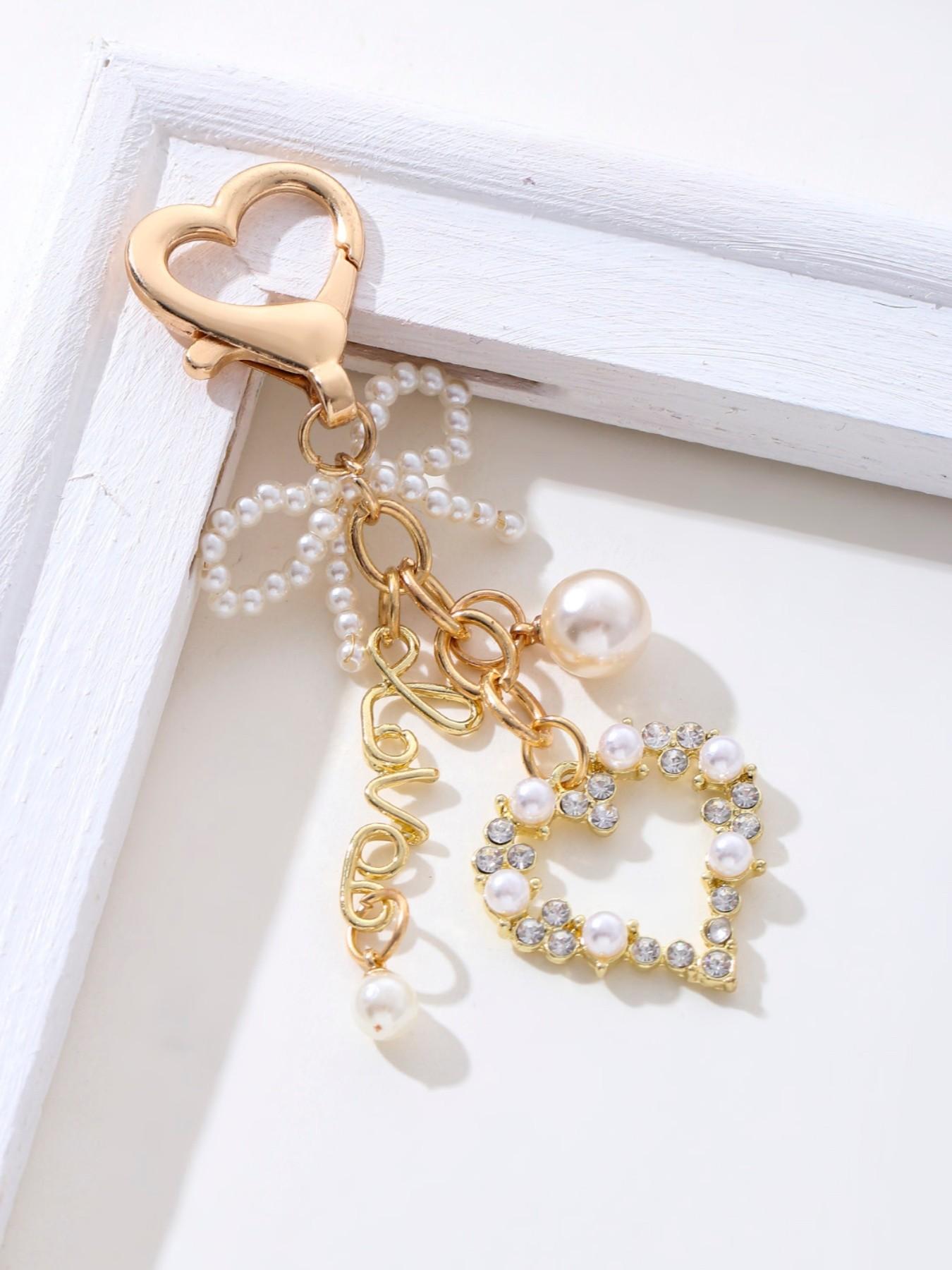 Pearly Butterfly Heart Love Keychain, Romantic Wedding Gift, Sweet and Gentle Style, Car Bag Pendant, Memorial Souvenir