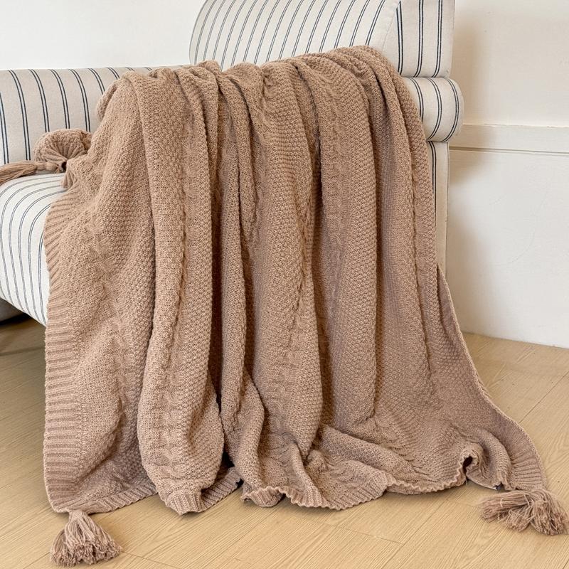 Soft Knitted Throw Blanket with Tassels – Cozy Decorative Blanket for Couch, Sofa & Bed