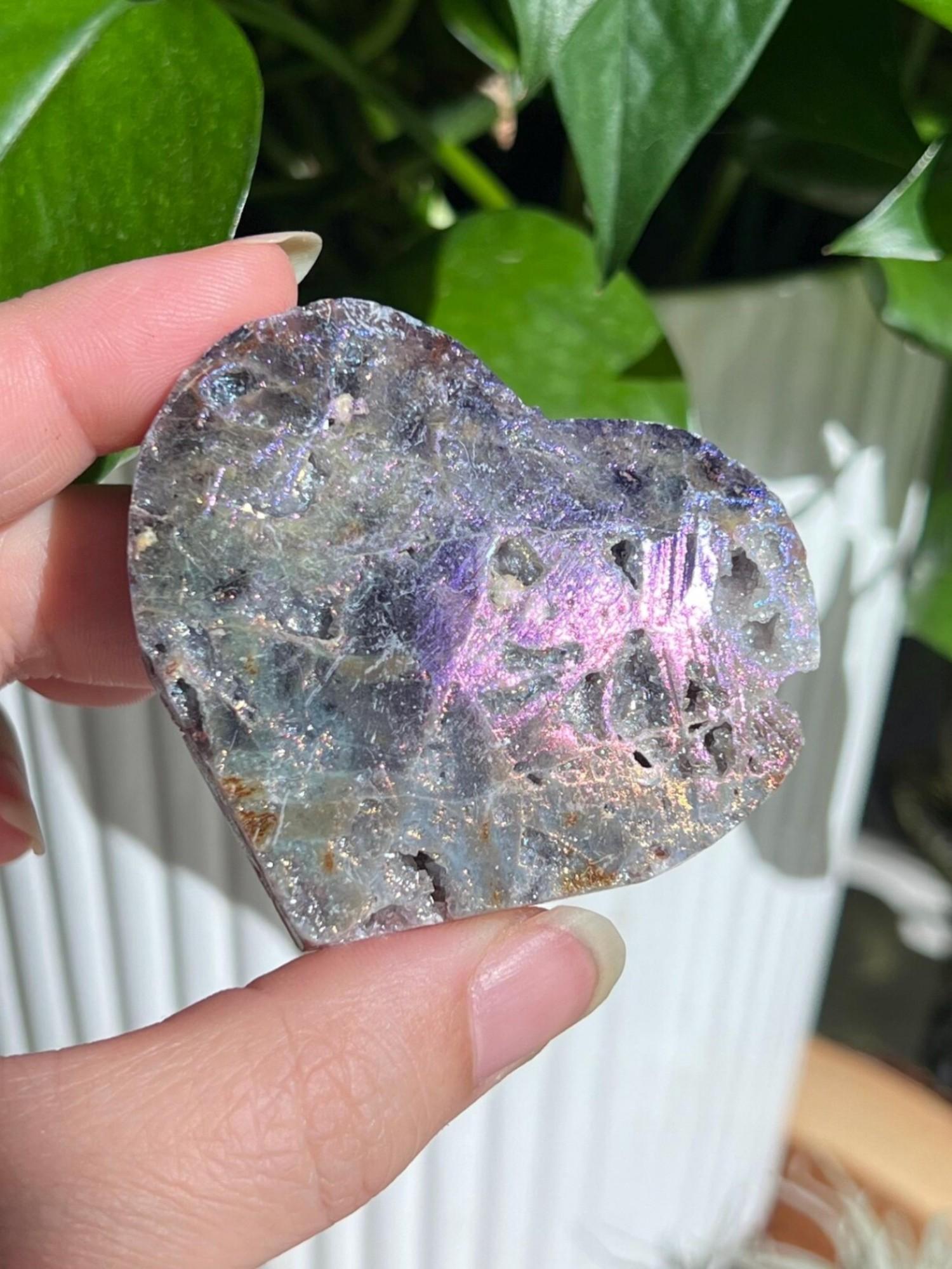 Natural Aura Heart Shaped Crystal Slice, Iridescent Flash Druzy Quartz Heart Ornament, DIY Jewelry Accessory, Couple Gift for Holidays
