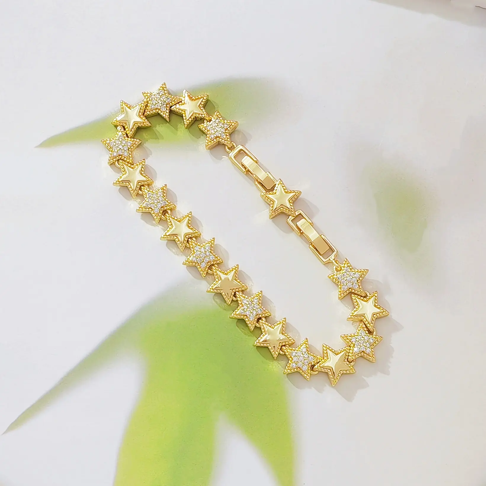 05220 Gold