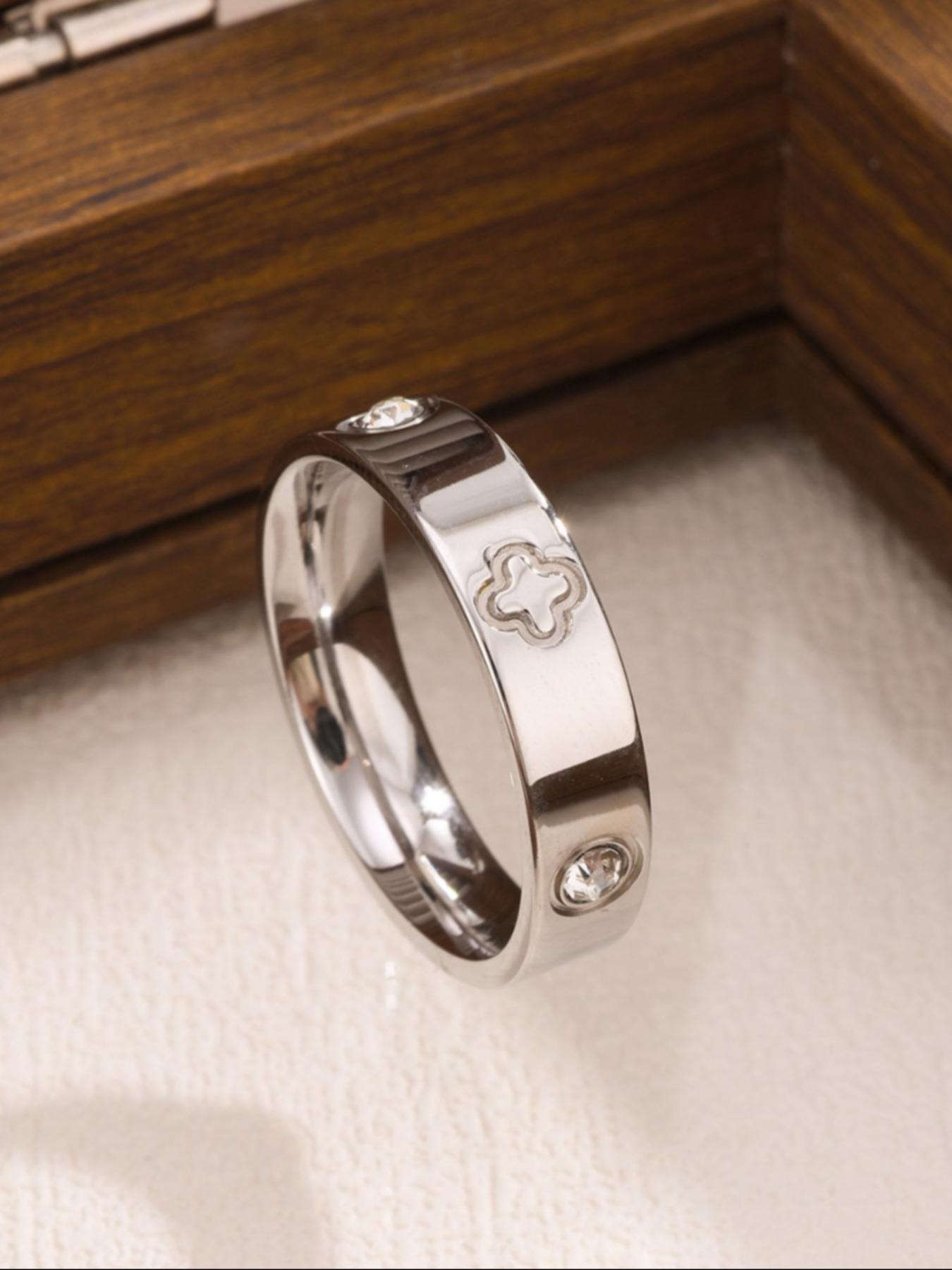 Fashion Luxury Four-Leaf Clover Diamond Titanium Steel Ring, Wedding Promise Rings, Colorfast Design, Stylish Finger Ring for Women, Elegant Jewelry Accessory