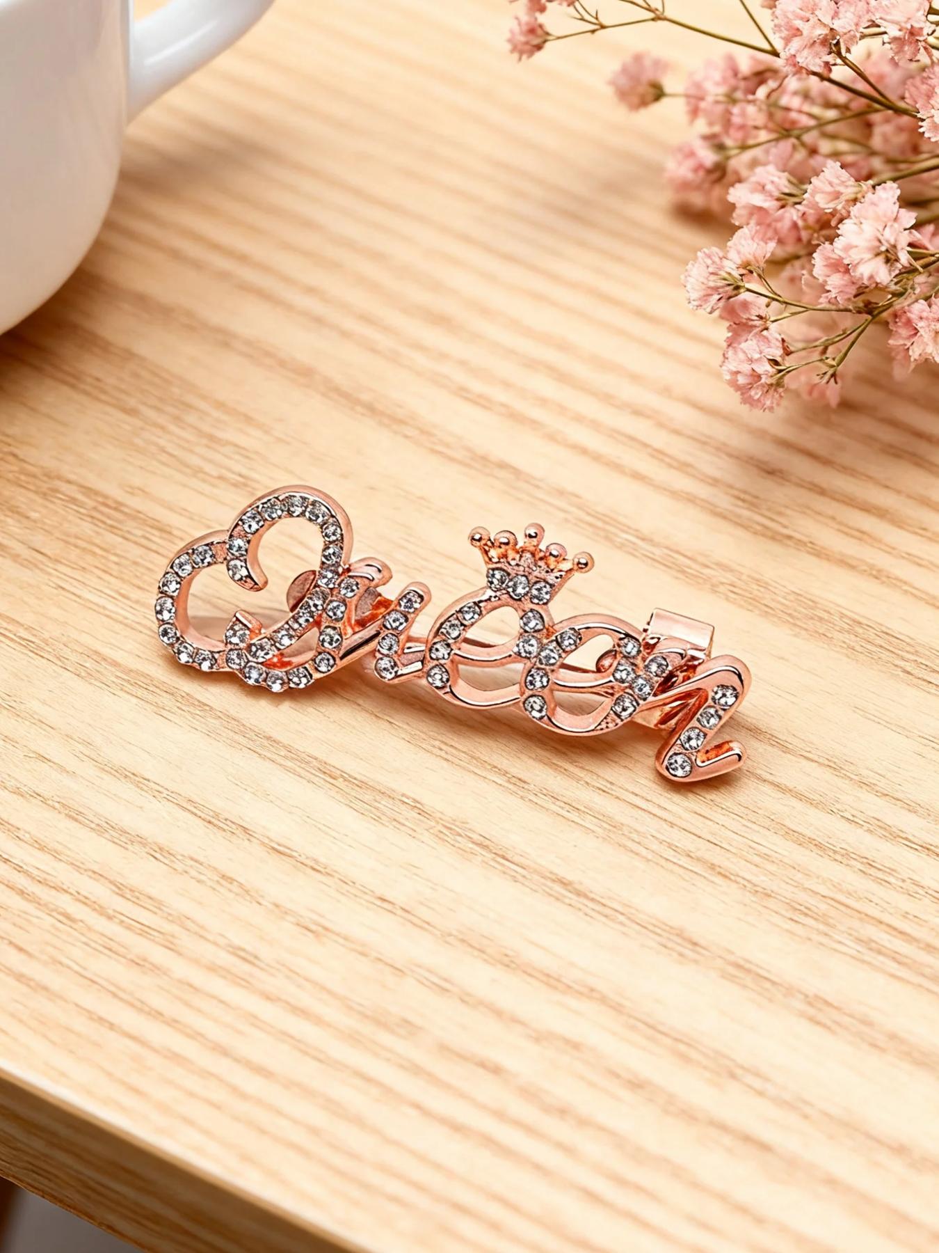 1pc Exquisite Letter Queen Brooch All-Match Personality Pin Ins High-End Brooch Summer Corsage Temperament New Accessories