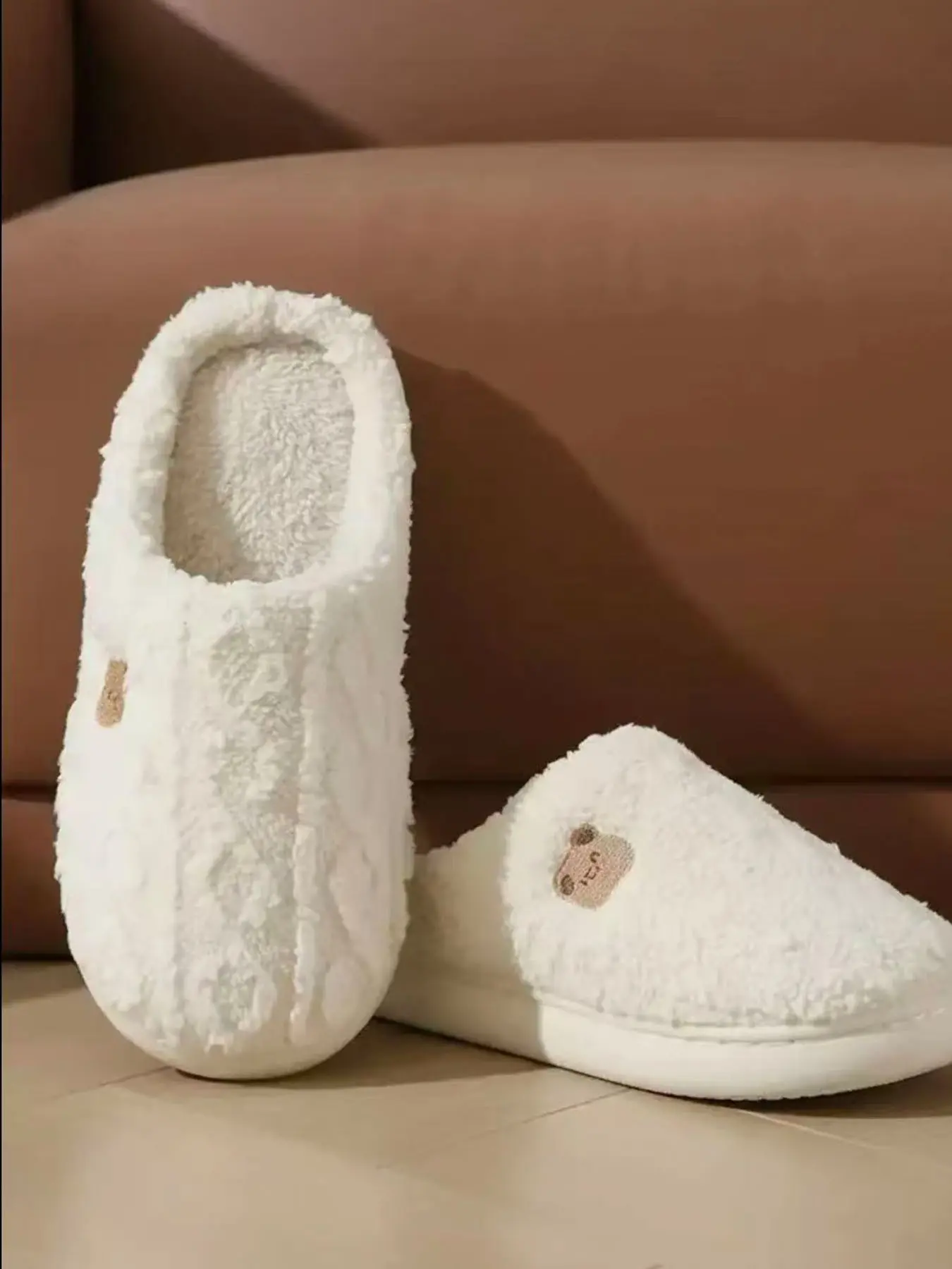 Cute Bear Embroidery Fuzzy Plush Slippers, Warm Closed-Toe House Slippers, Soft Indoor Home Footwear, Fall Winter Dorm Essential