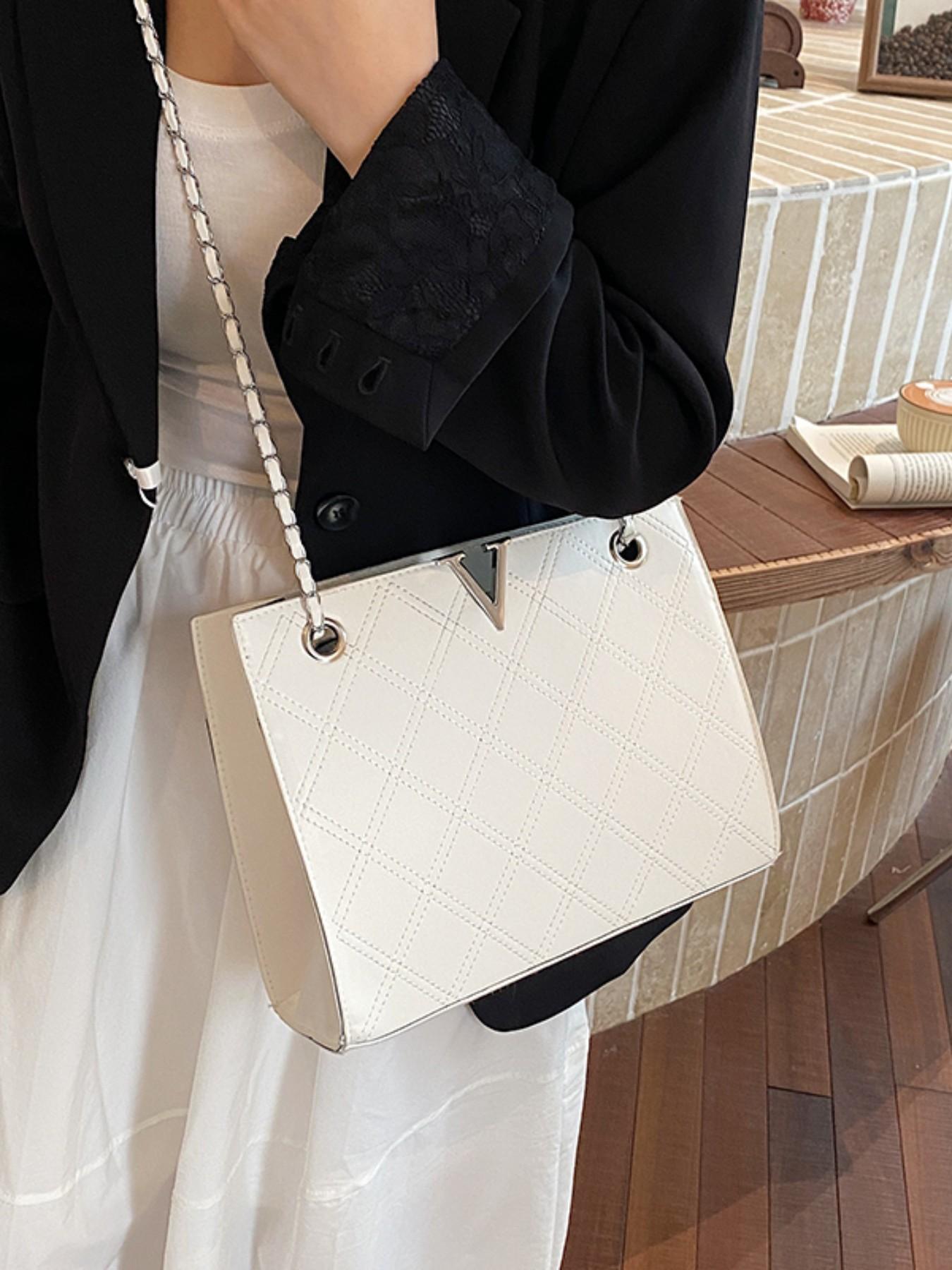 2026 New V-Quilted Tote Bag, Silver Color V-Lock Chain, Large Capacity Luxury Shoulder Crossbody, Stylish Handbag for Women