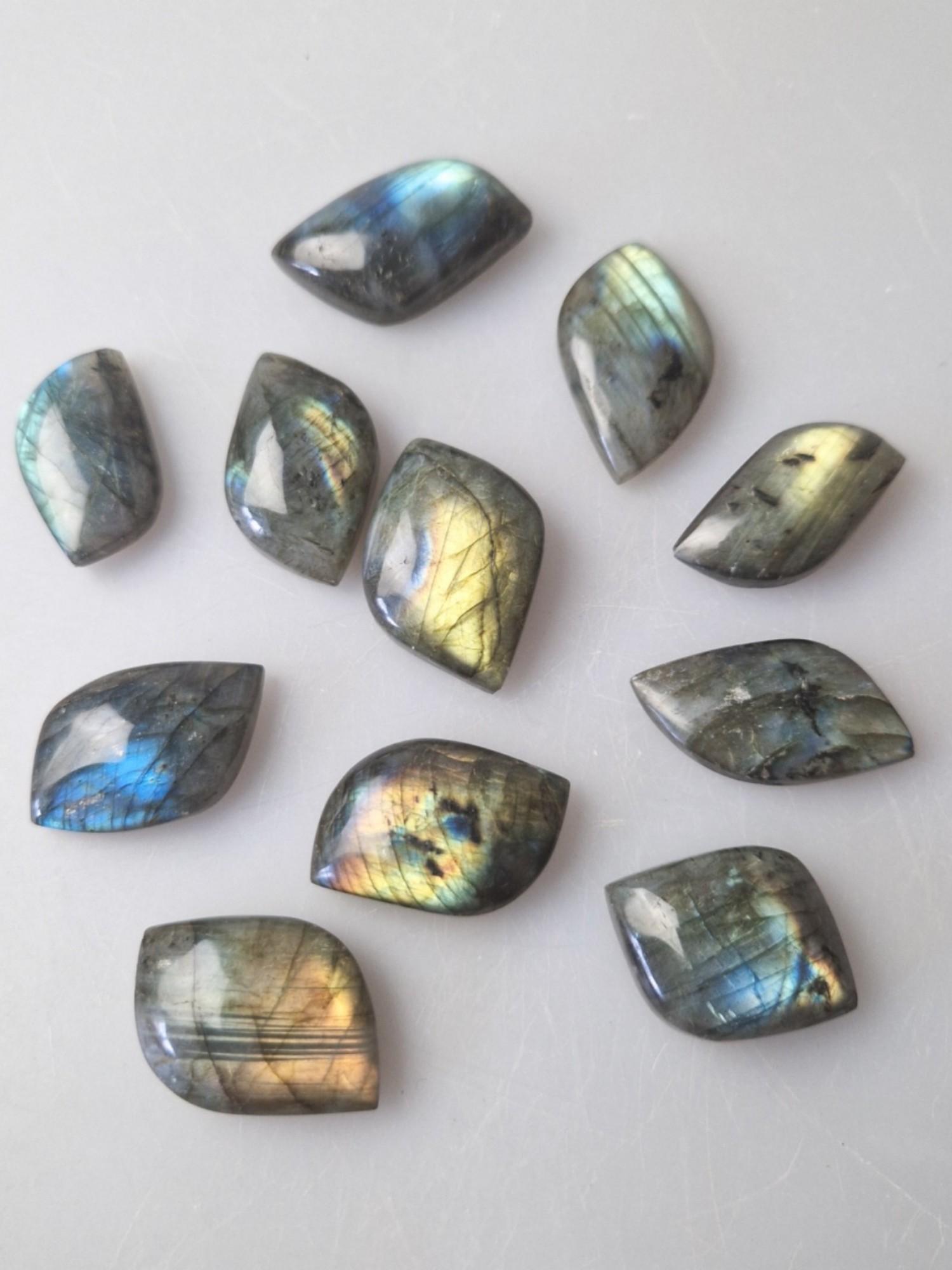 Natural Flash Labradorite Leaf Cabochon, Polished Teardrop Gemstone Beads, DIY Jewelry Making, Earring Pendant, Home Decor Gift