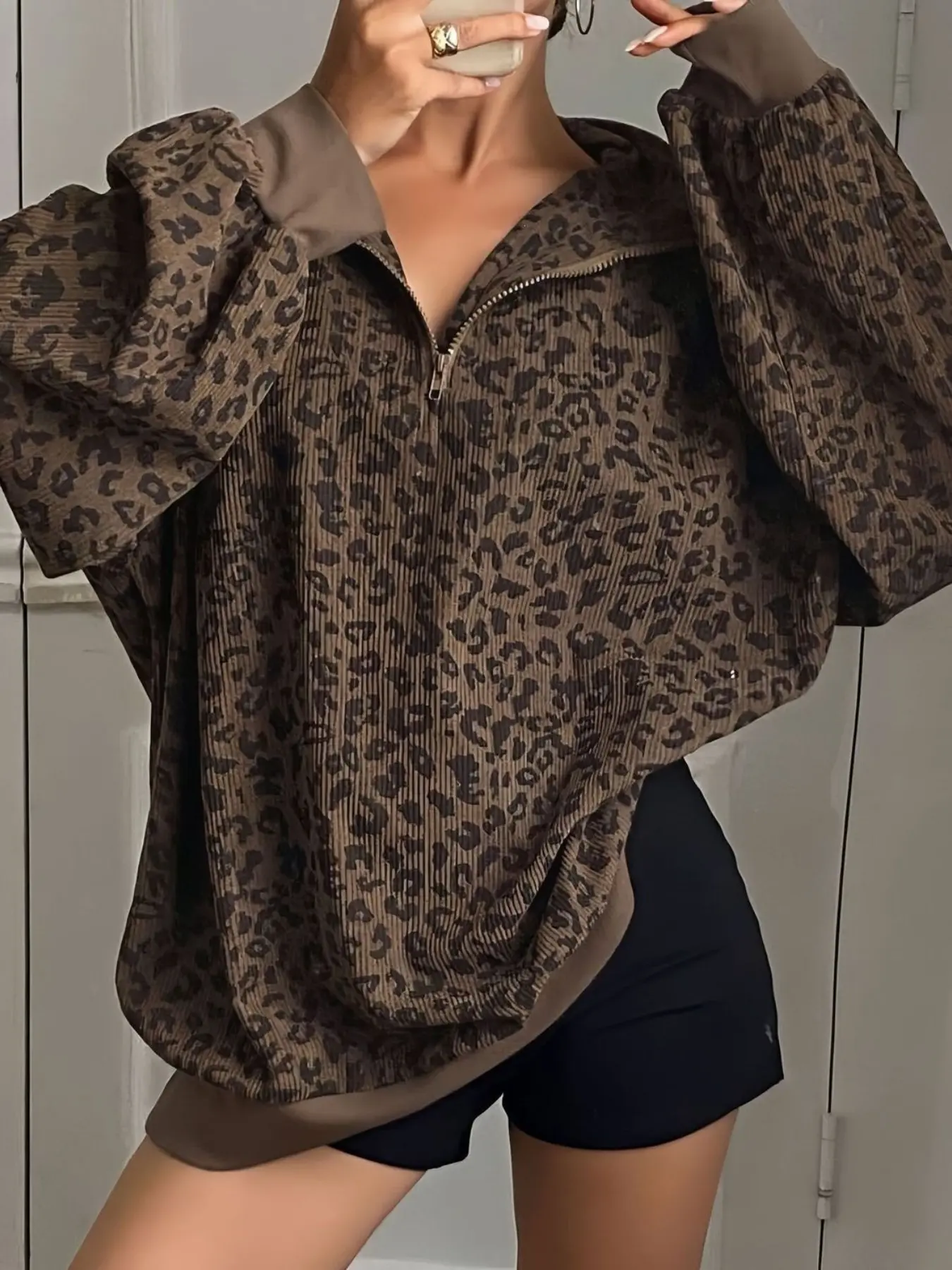 2026 Fall Vintage Leopard Print Half Zip Sweatshirt, Women's Oversized Lantern Sleeve Pullover, Loose Casual Streetwear, Y2K Trendy Top