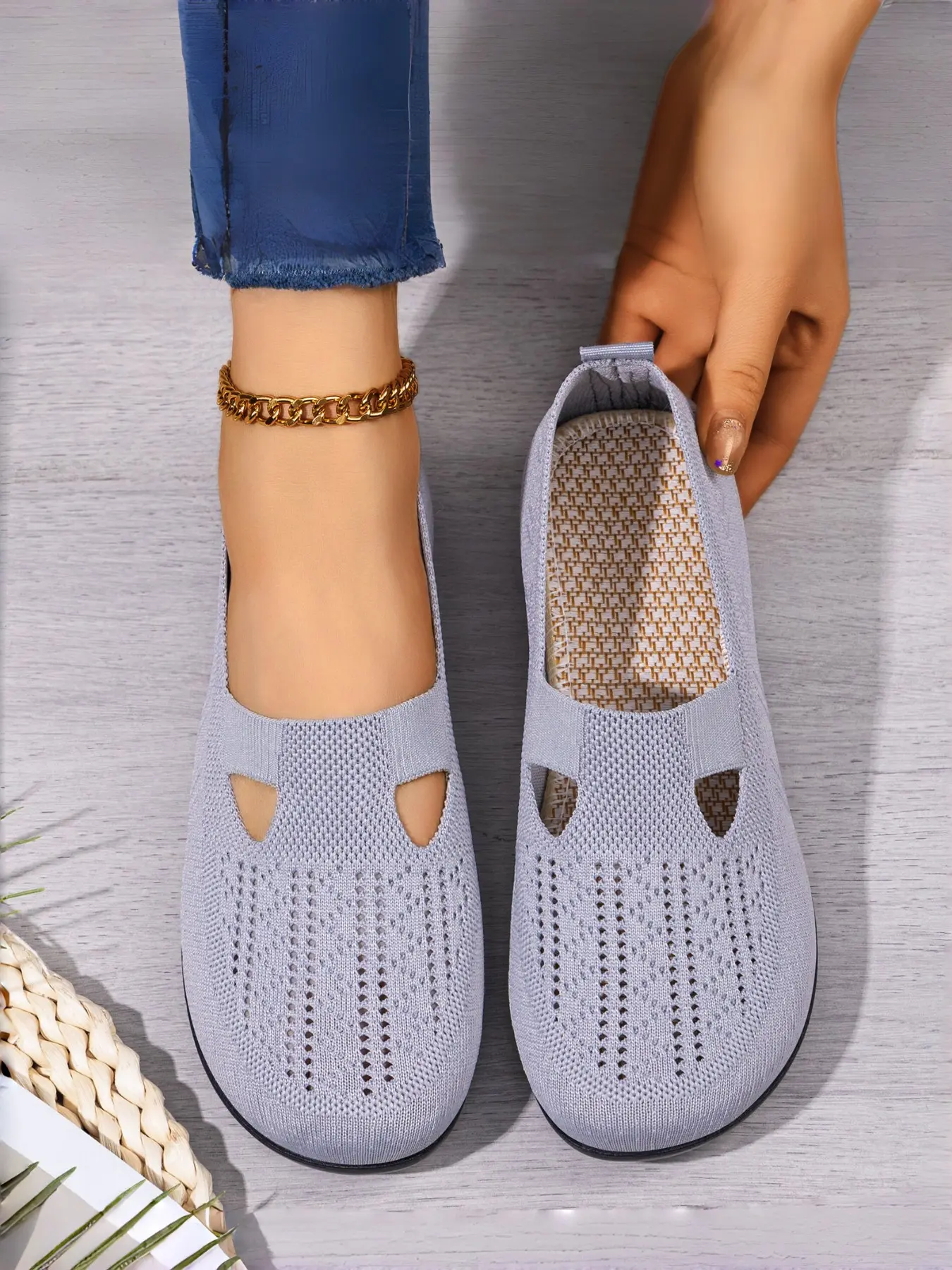 Women's Hollow Knit Slip On Flats, Lightweight Knitted Loafer Shoes, Casual Flat Walking Footwear, Daily Comfort Slip On Shoes for Shopping Stroll Travel, No Tie Shoes