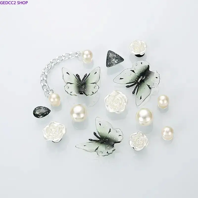 Pearl Crystal Bow Shoe Charms Set, Gold Plated Butterfly Bear Spider Decorative Charms, Multi-Style DIY Ornament Accessories for Clogs Sandals, Cute Custom Shoe Decor & Birthday Gift for Girls Women