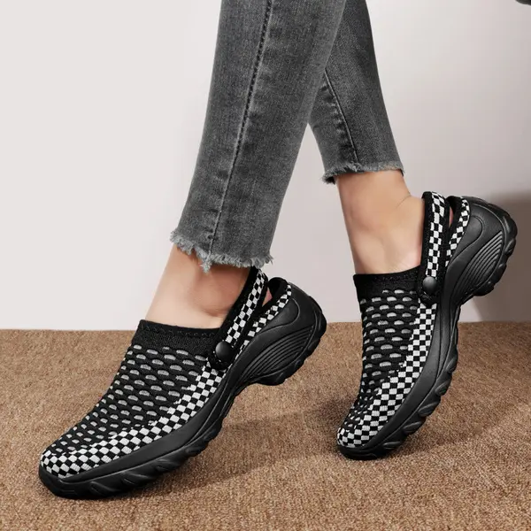 Women's Checkerboard Knit Mesh Clogs - Slip-On Button Footwear with Chunky Lightweight Sole, Casual Street Walking Mules