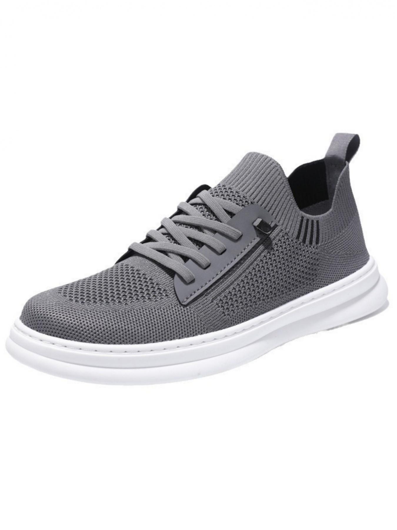 Men's casual sports shoes, lightweight and fit the foot shape, with a white sole that is durable and stable. The elastic shoe opening is paired with a heel loop for easy on and off, making it the preferred choice for commuting sports and casual wear