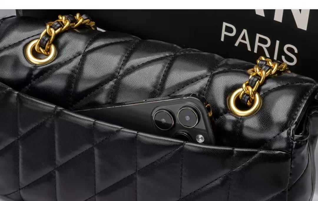 High-End Luxury Women's Bag, Rhombus Chain Fashion Fajita Underarm Bag, Versatile Classic Retro Single Shoulder Crossbody Bag