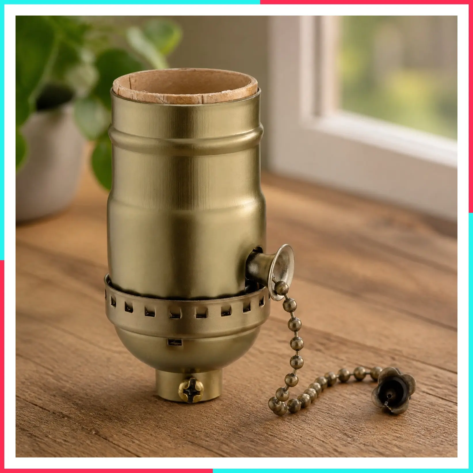 Pull Chain Lamp Socket Replacement, E26 Standard Threaded Base, Lamp Parts for Table and Floor Lamps, Light Bulb Socket with Pull Chain Switch, UL Listed, 1 Pack, Antique Brass