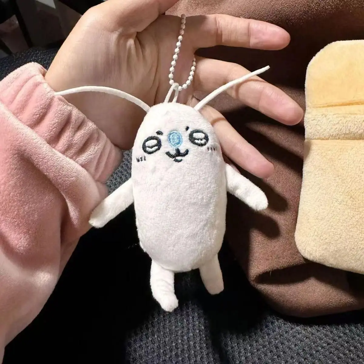 Kawaii jiyi Momonga Cockroach Plush Keychain Cute Flying Squirrel Themed Bag Charm Soft Stuffed Pendant