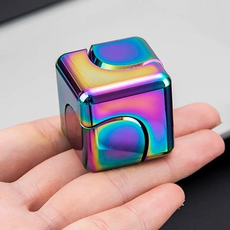 Alloy Spinning Rubik's Cube, Finger Spinner, Colorful Square Fidget Spinner, Cube Leisure Toys